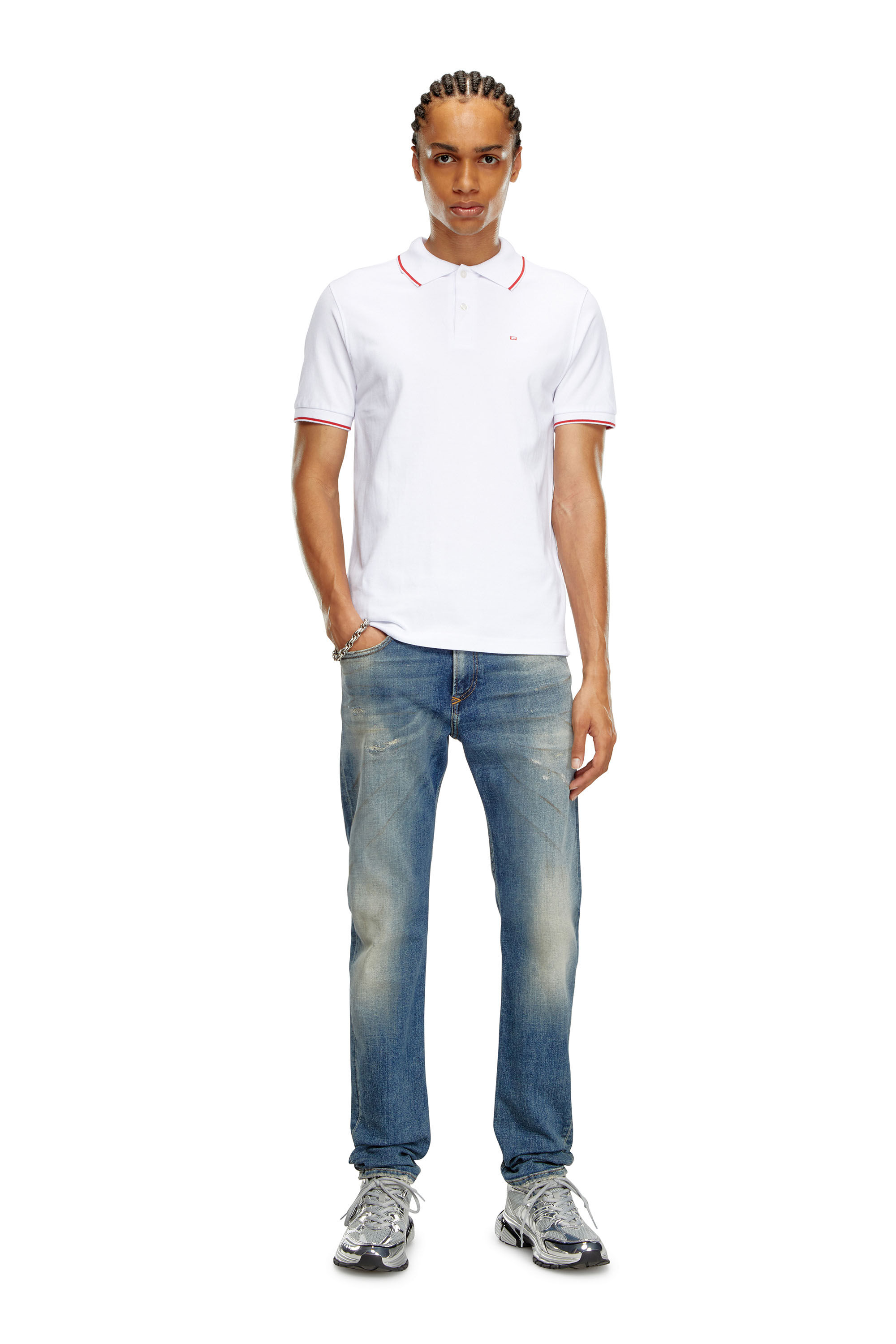 Polo shirt with jeans and sneakers outlet