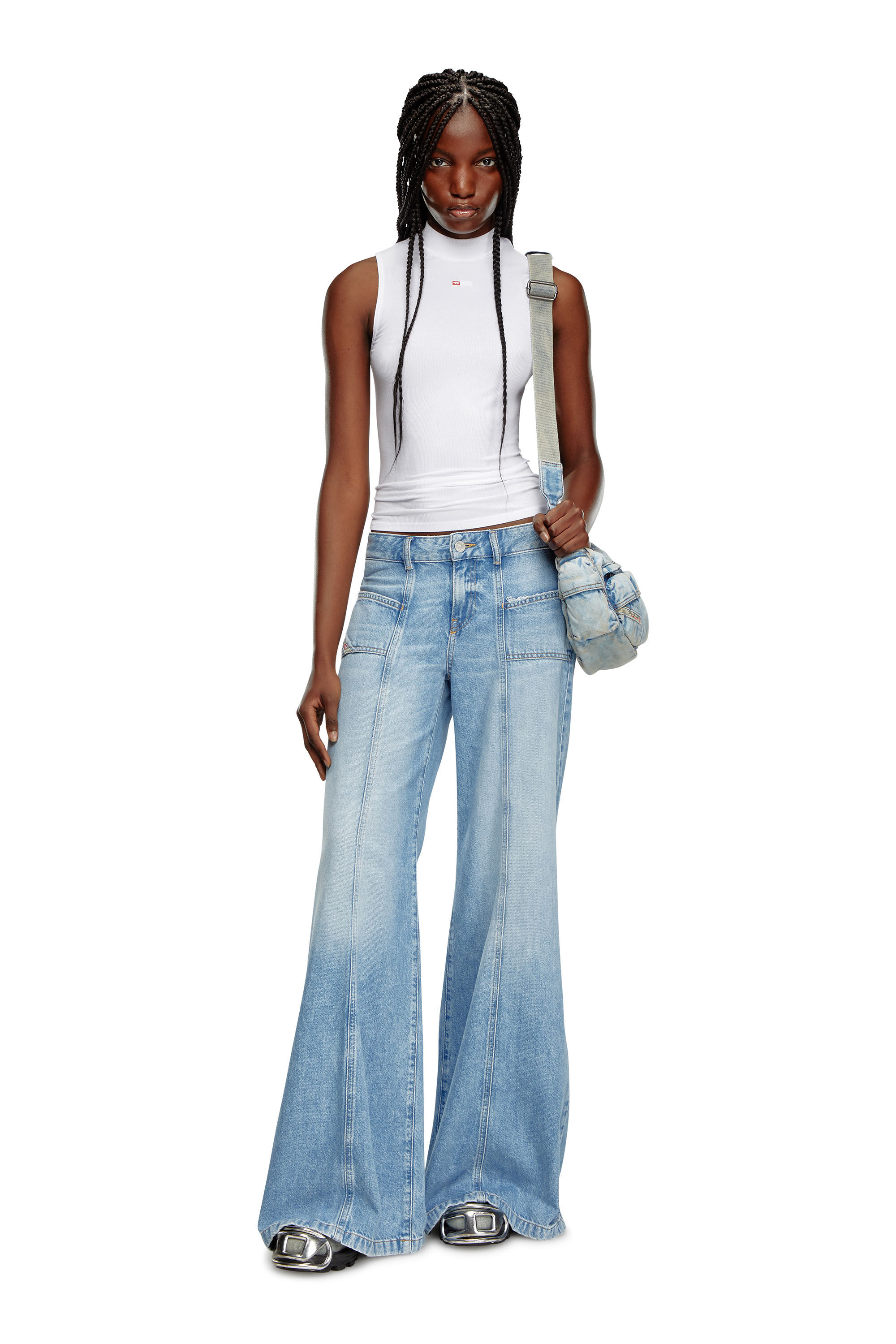 メーカー直売 - 人気ランキング D-Akii Bootcut Diesel | White | Blue Light | Jeans Flare and パンツ