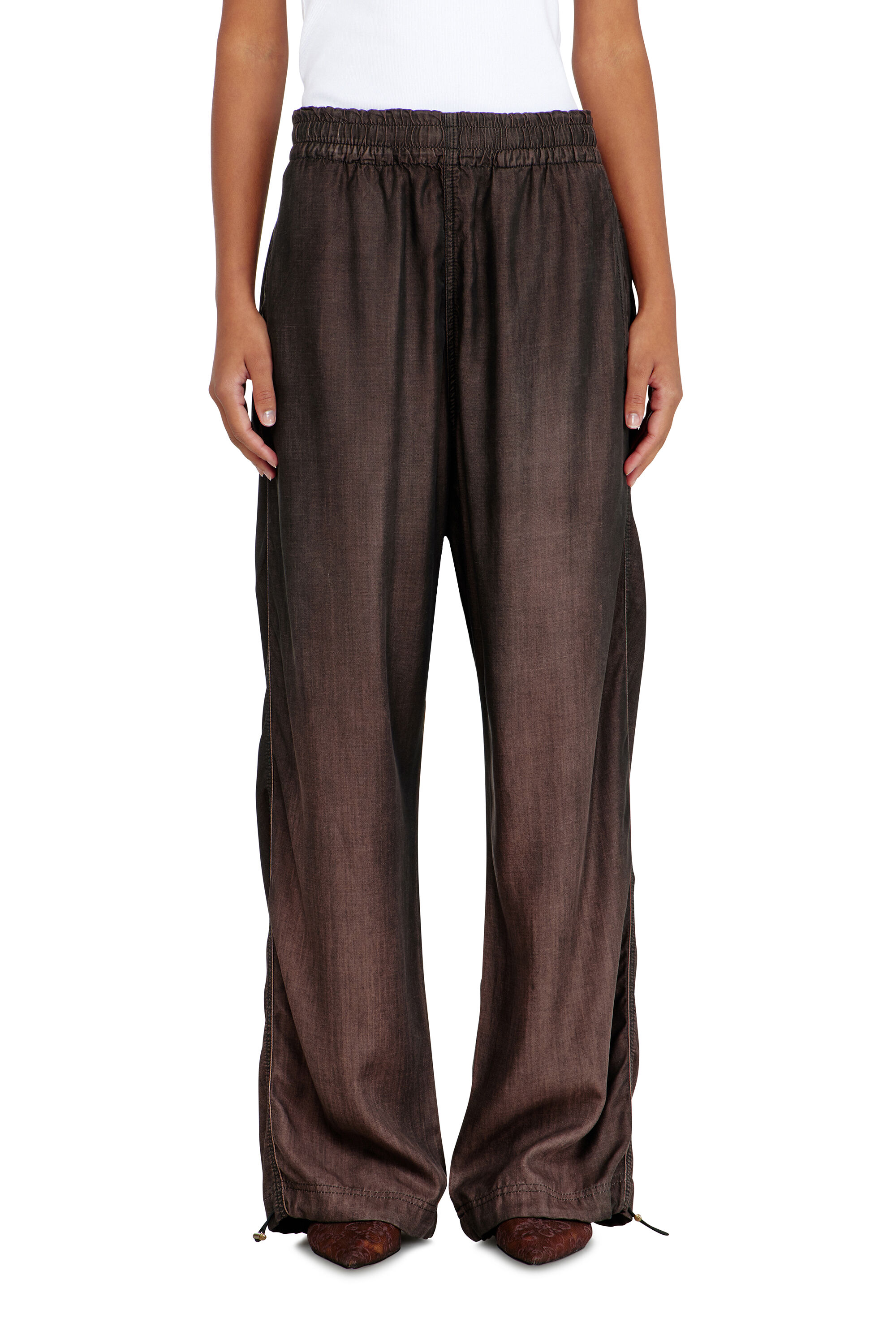 Women's Relaxed Jeans | Dark Brown | Diesel D-Roder