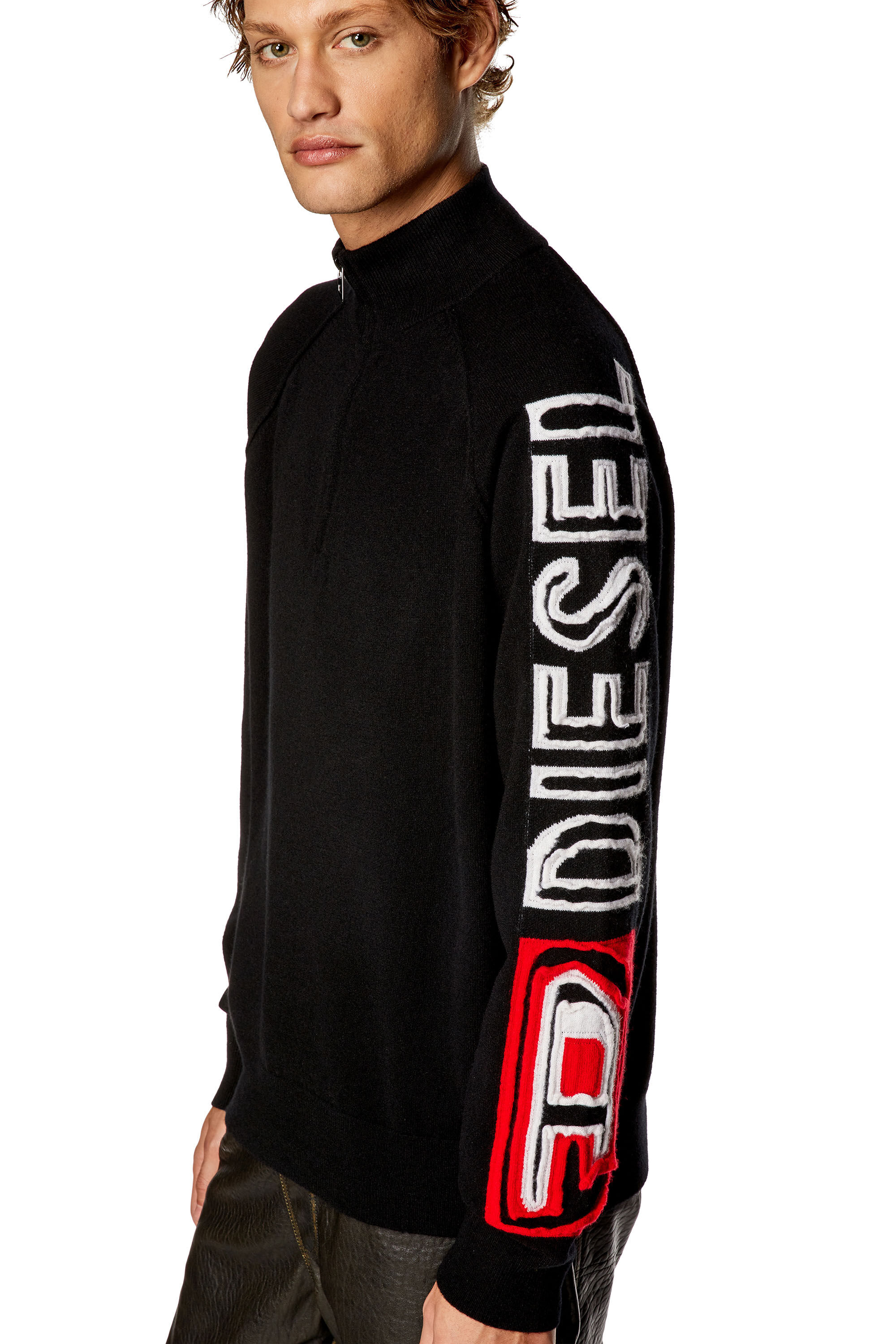 Men s Half zip jumper with peel off intarsia logo Black Diesel