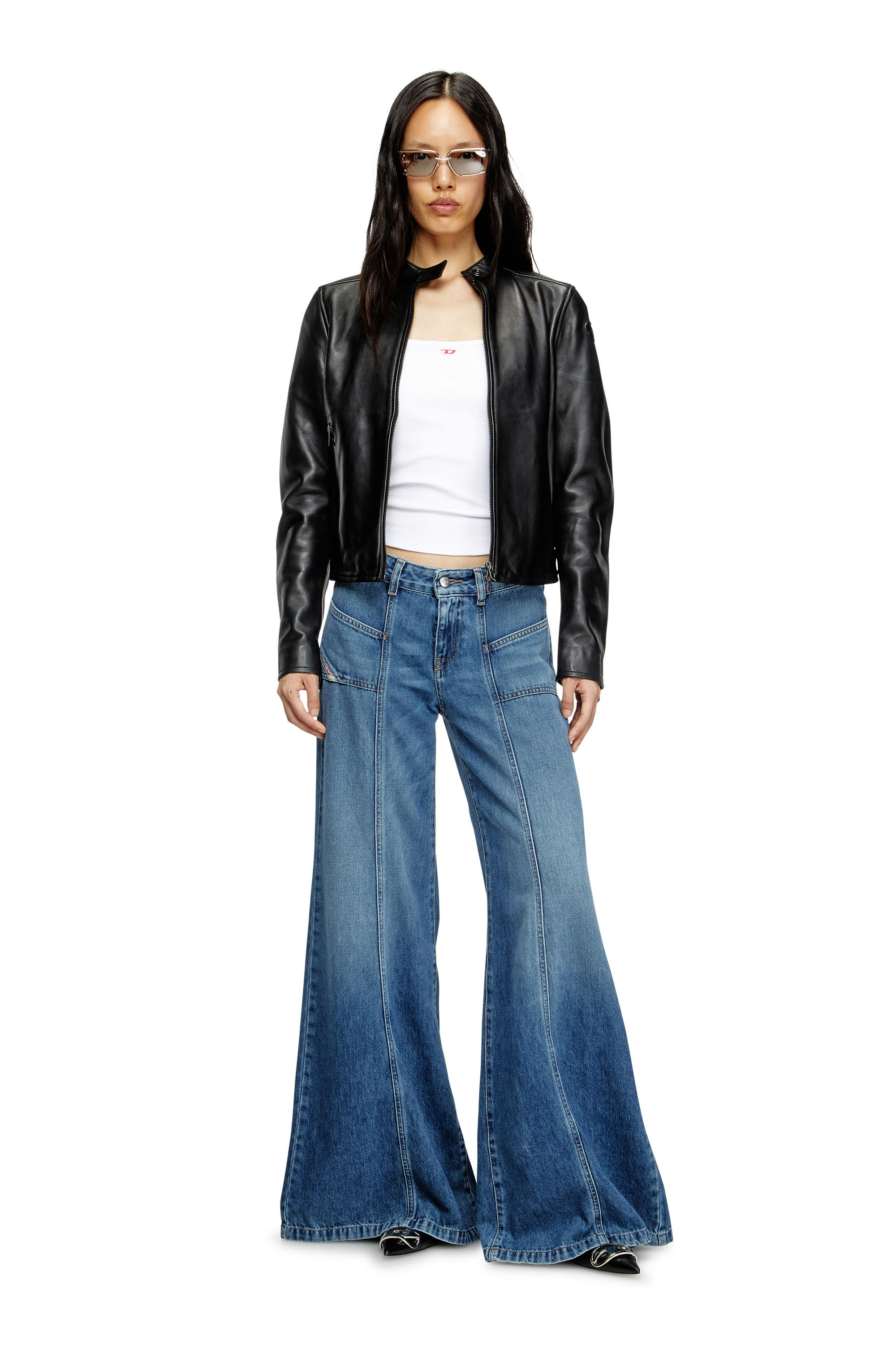 d*4様 archive diesel flare sleeve jacket Women's Flare Jeans | Medium blue | Diesel D-Akii