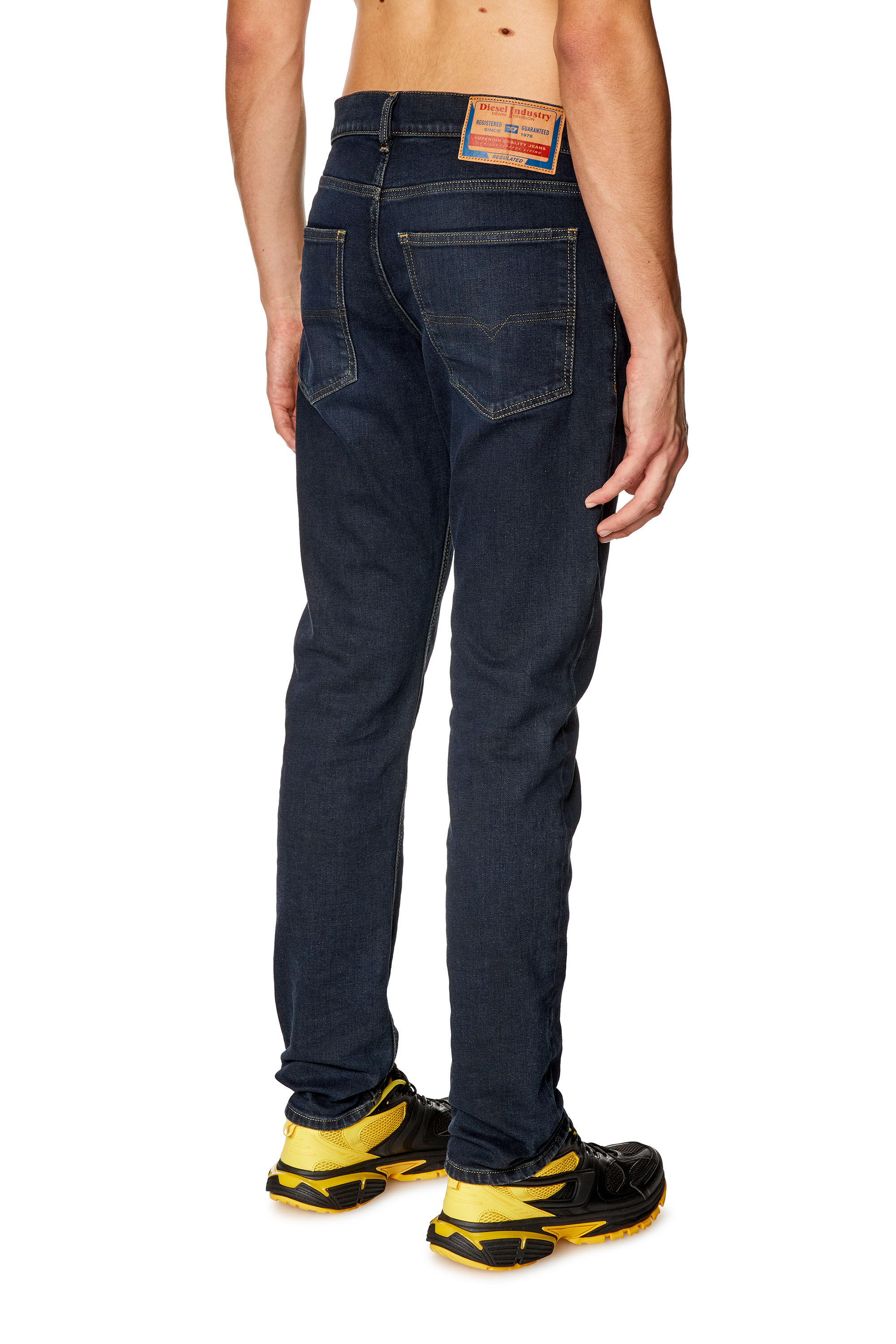 Men s Straight Jeans Dark blue Diesel 1995 D Sark