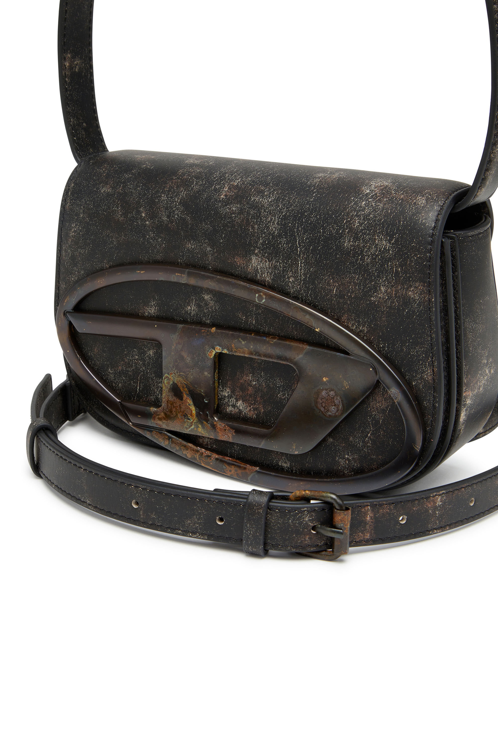 Distressed leather shoulder bag top