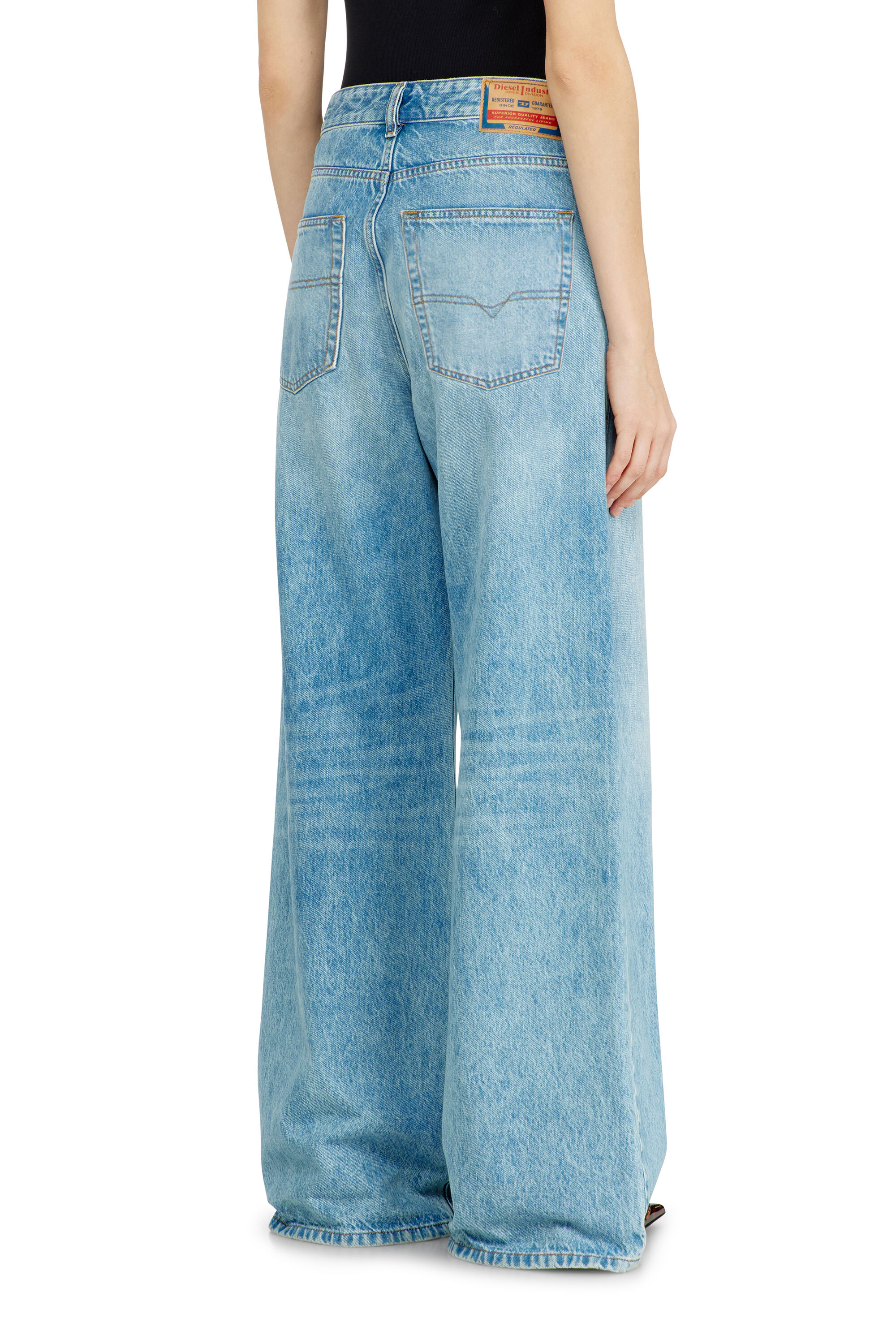 Women's Relaxed Fit Jeans 1996 d-sire 09i29 | Diesel ®