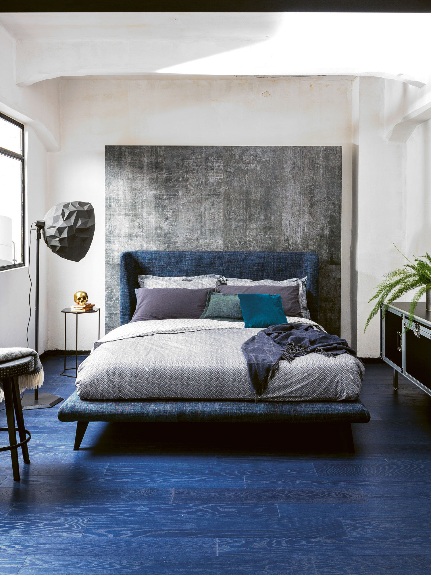 Shelter deals bed queen
