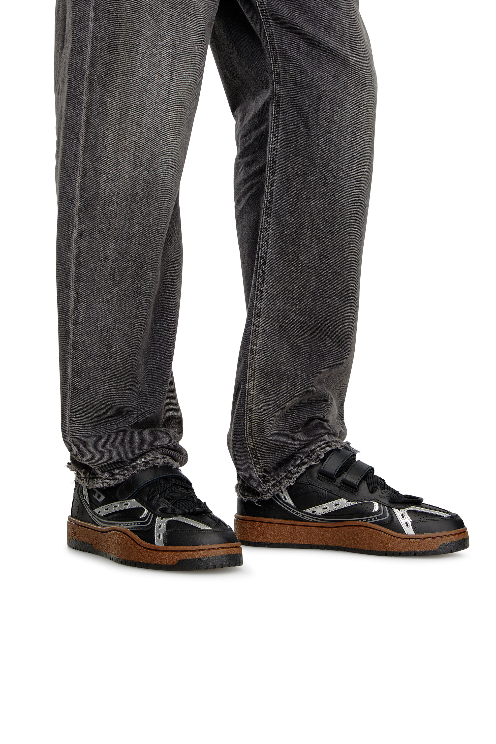Men s S Ukiyo Leather sneaker with straps Black Diesel