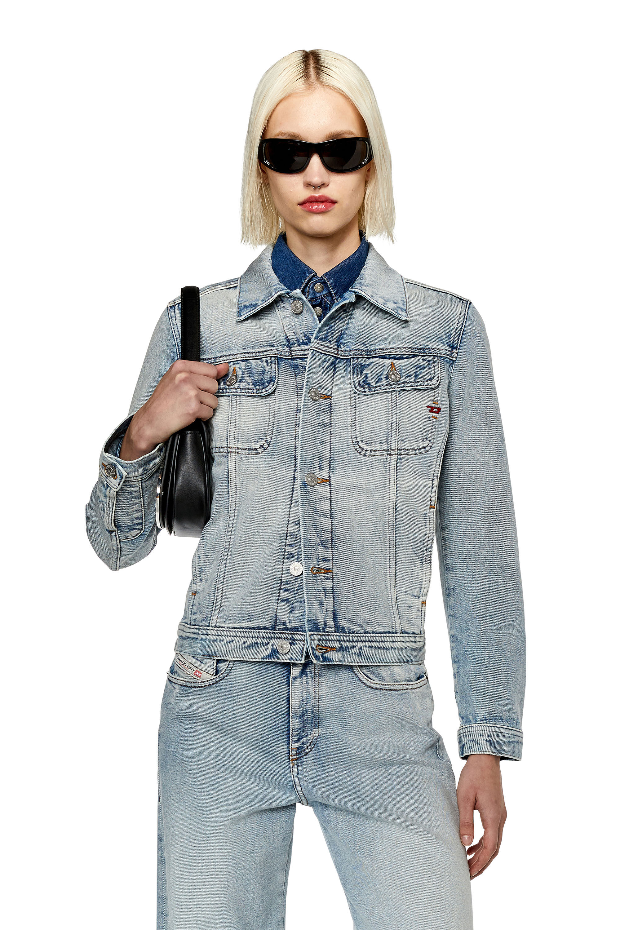 Light blue denim jacket womens 2025