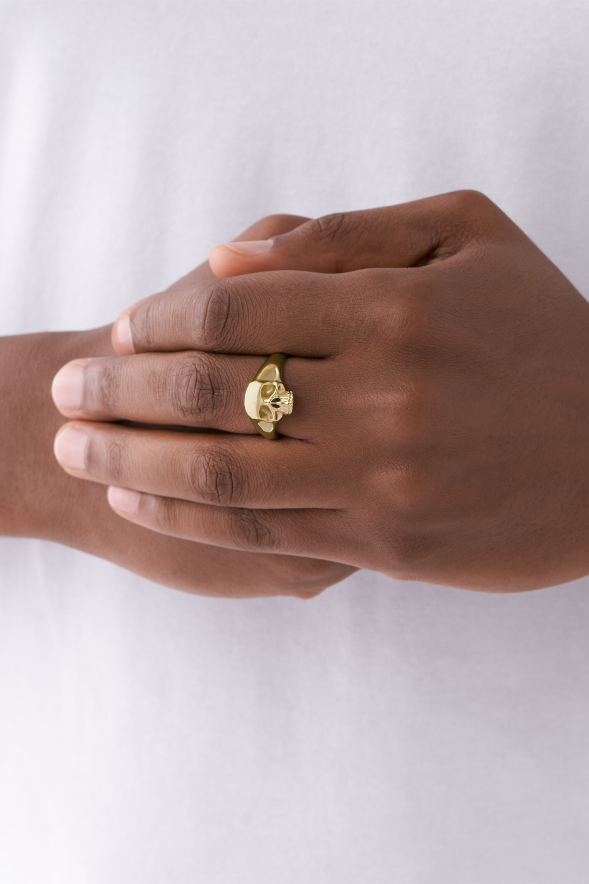 Skull ring clearance watch