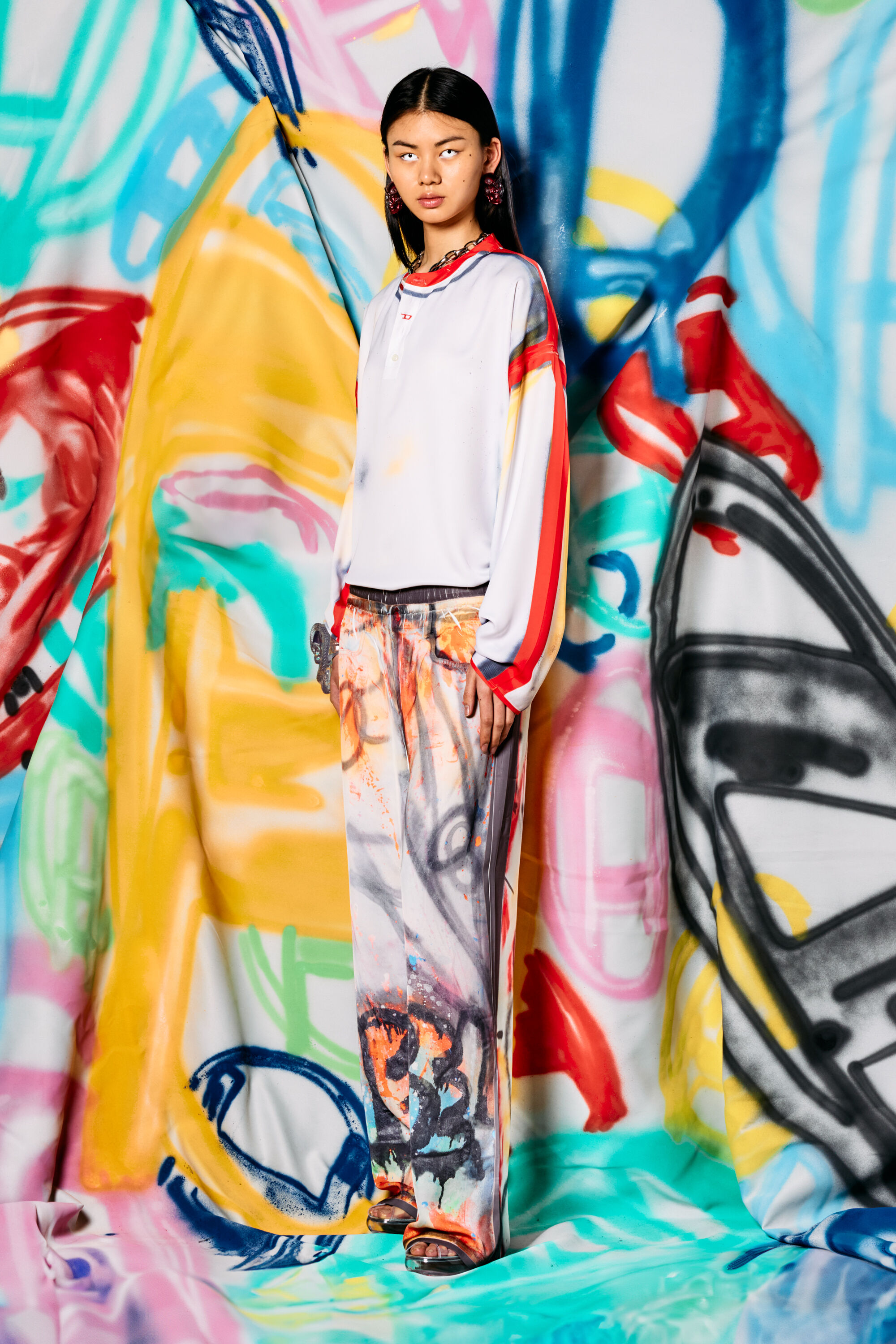 Diesel - P-AFTER-GRAFFITI-USA, Unisex's Relaxed pant with graffiti print in Grey - 3