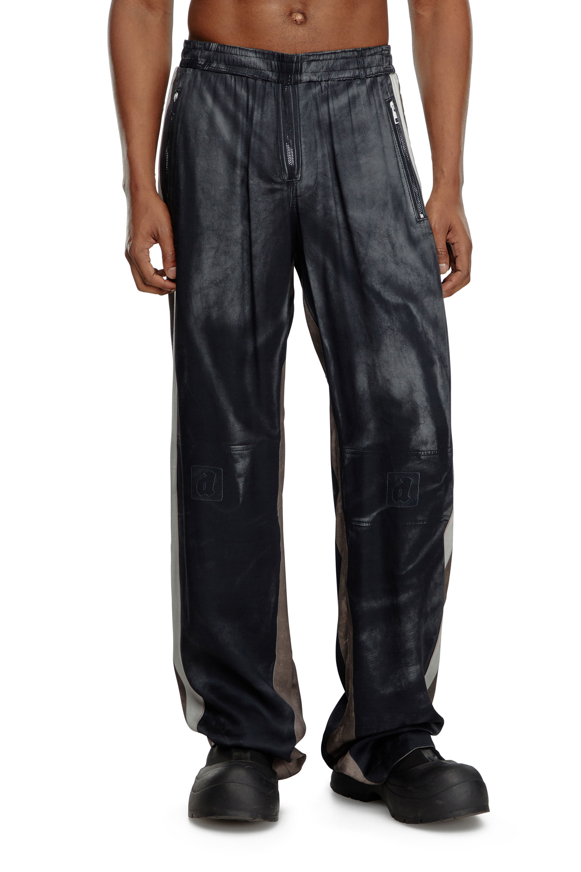 Men's Viscose pants with leather-effect print | Black | Diesel