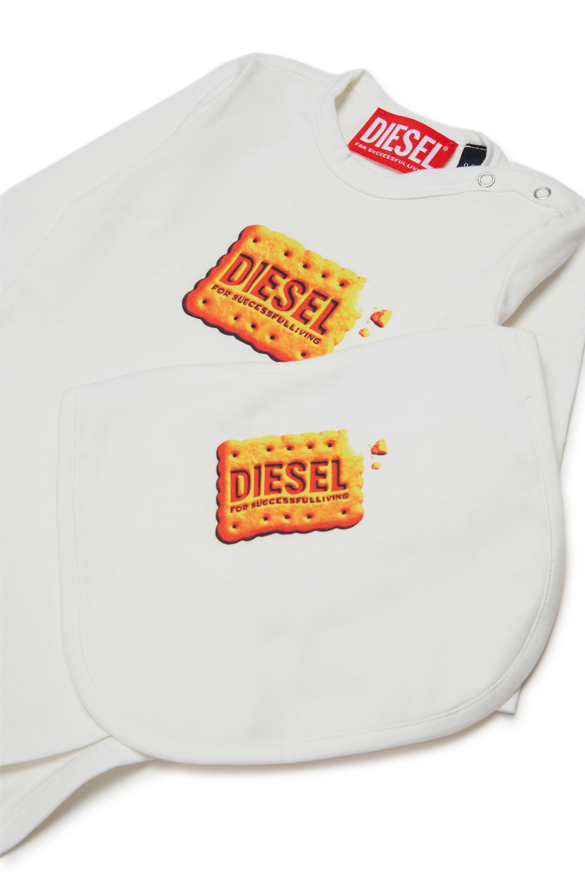 Diesel - UPPYBOX-NB, Unisex's Newborn set with logo biscuit print in White - 3