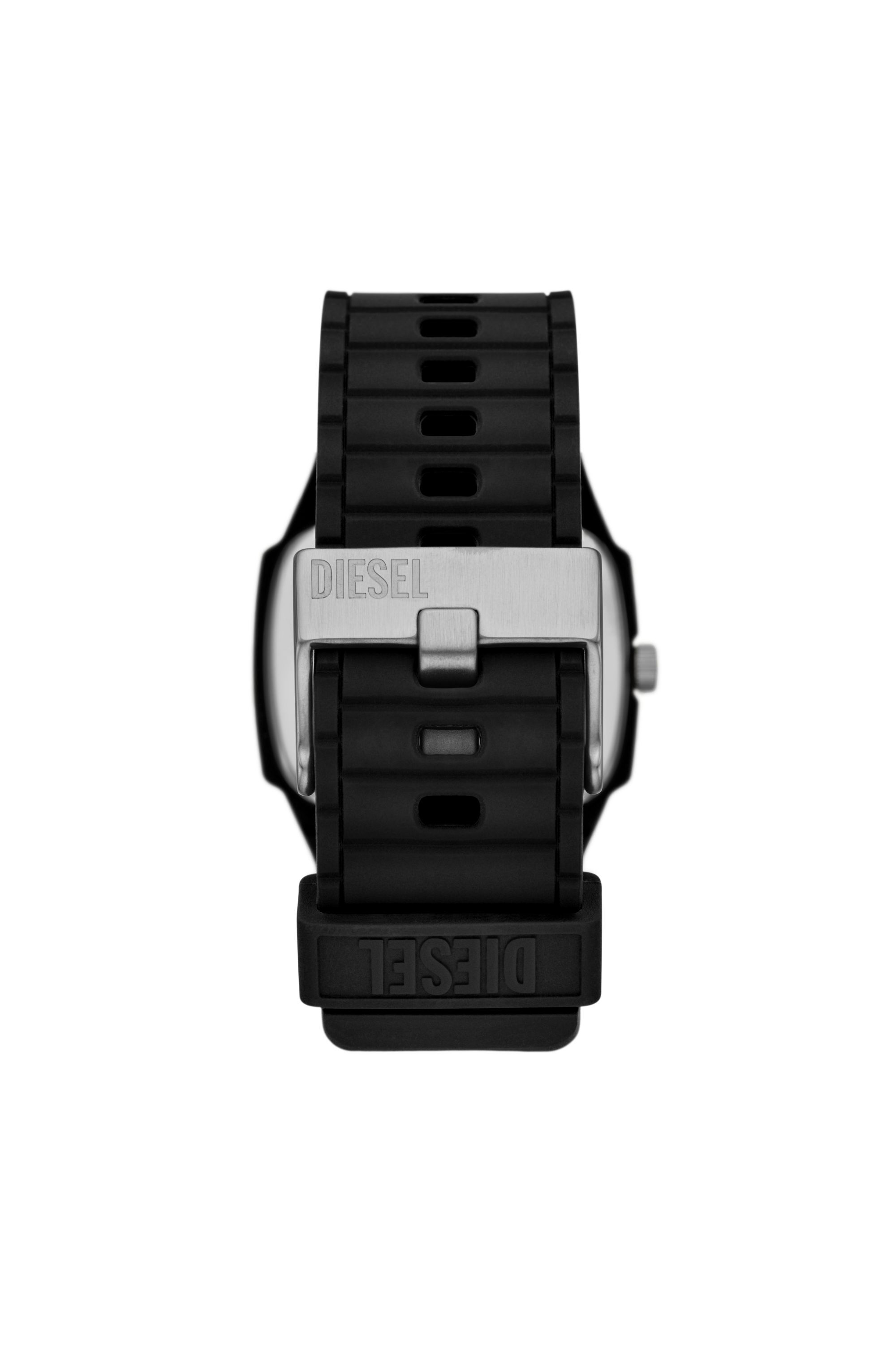 Diesel's gift set features a 45mm Cliffhanger 2.0 | Diesel