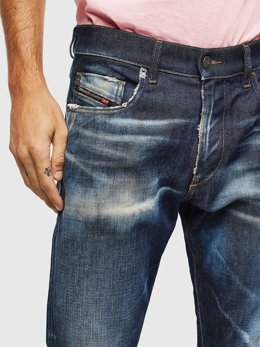 D-Strukt 009BH Man: Slim Dark blue Jeans | Diesel