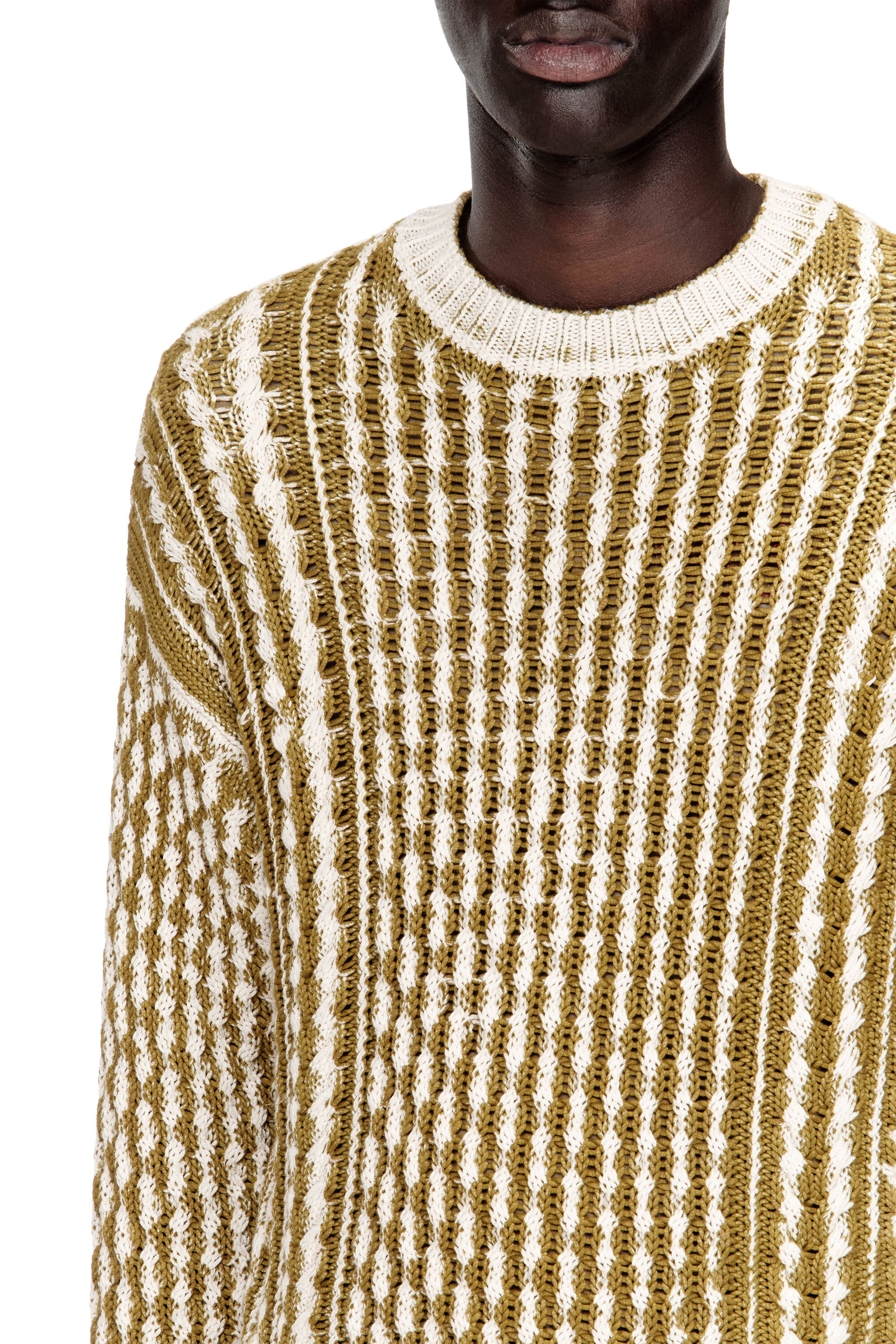 Diesel - K-MOISE, Man's Reverse-print cable-knit jumper in Brown/White - 5