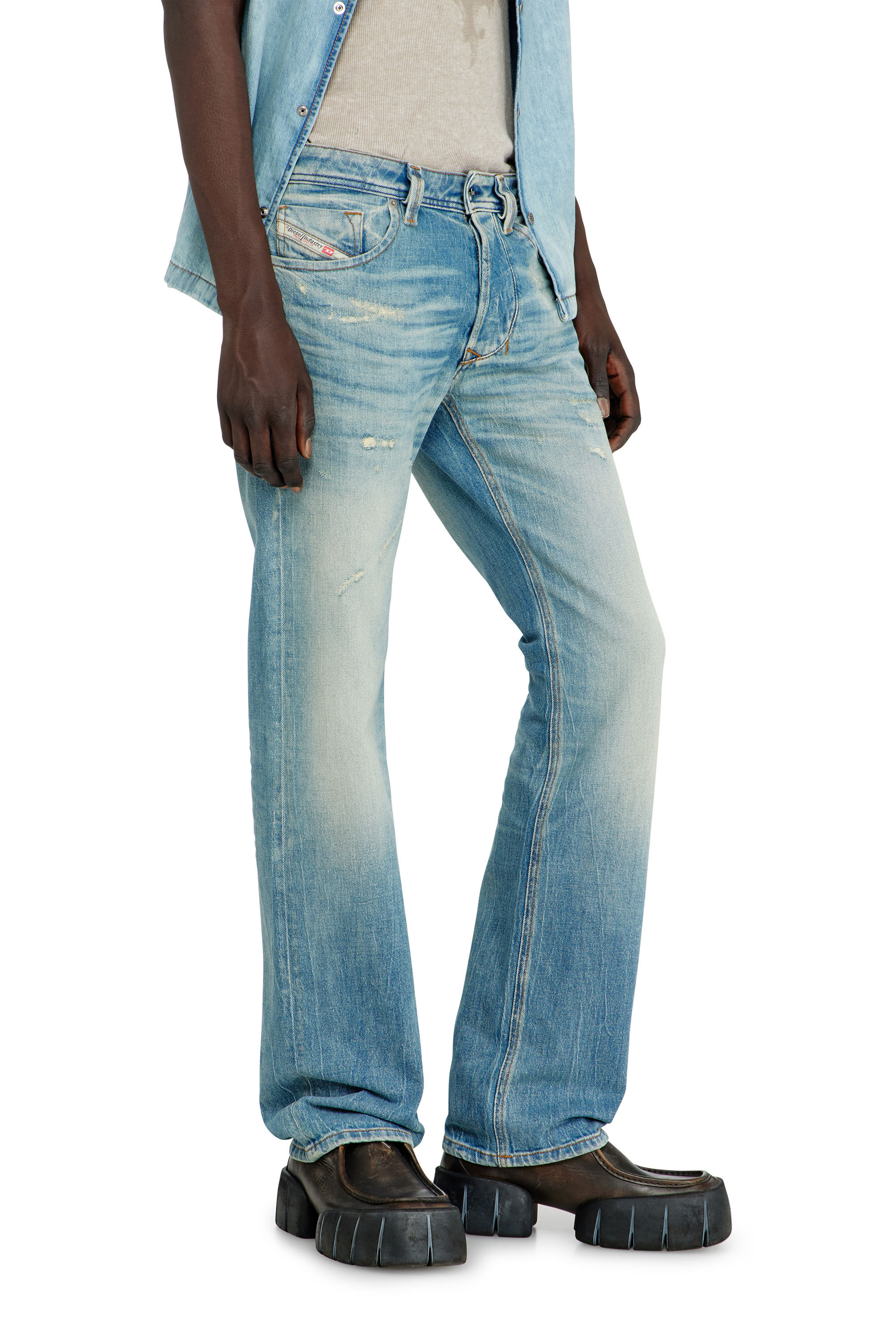 Diesel - Man's Regular Jeans 1985 Larkee 09P33, Light Blue - 7