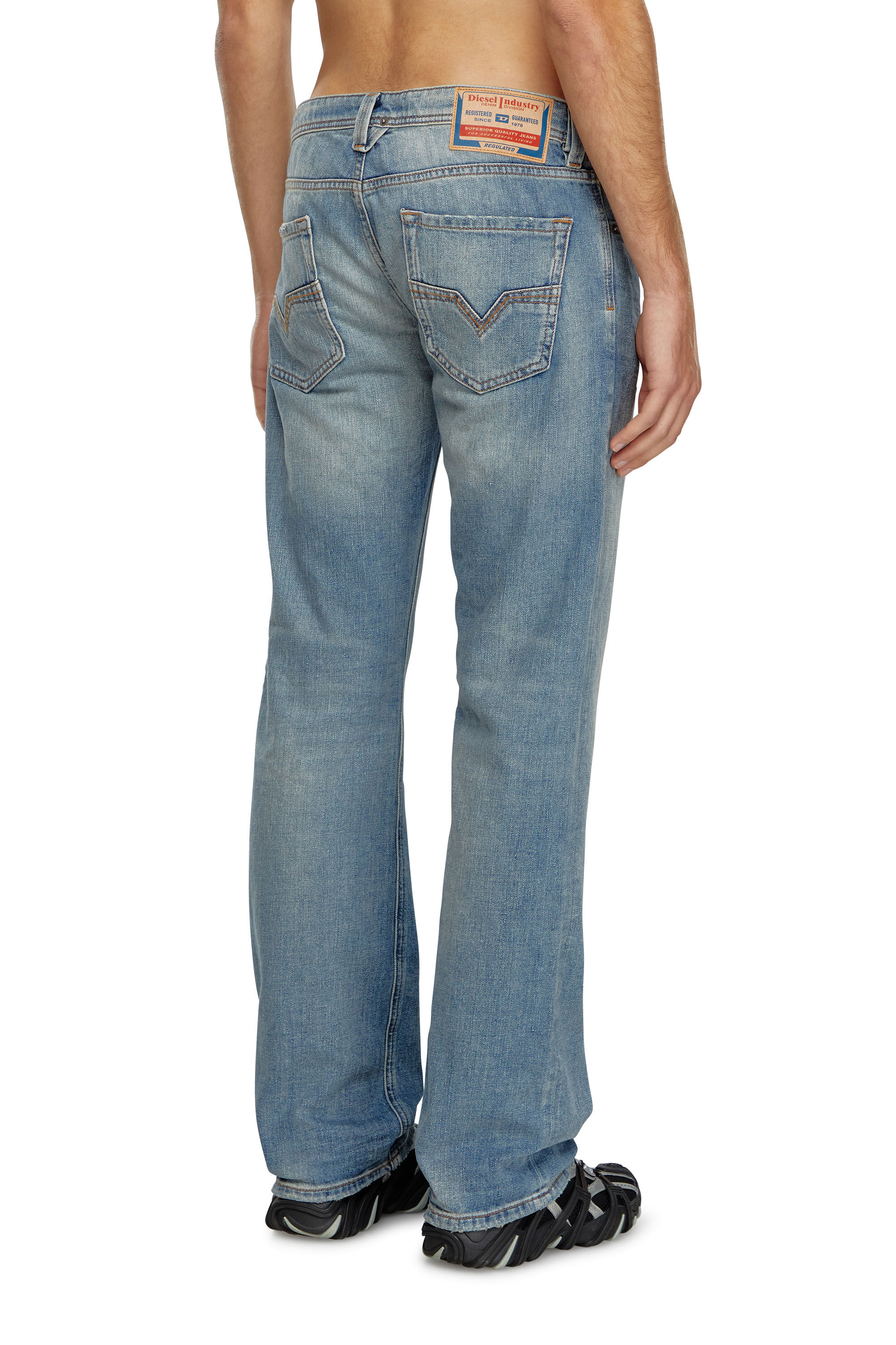 Men s Regular Jeans Light Blue Diesel 1985 Larkee
