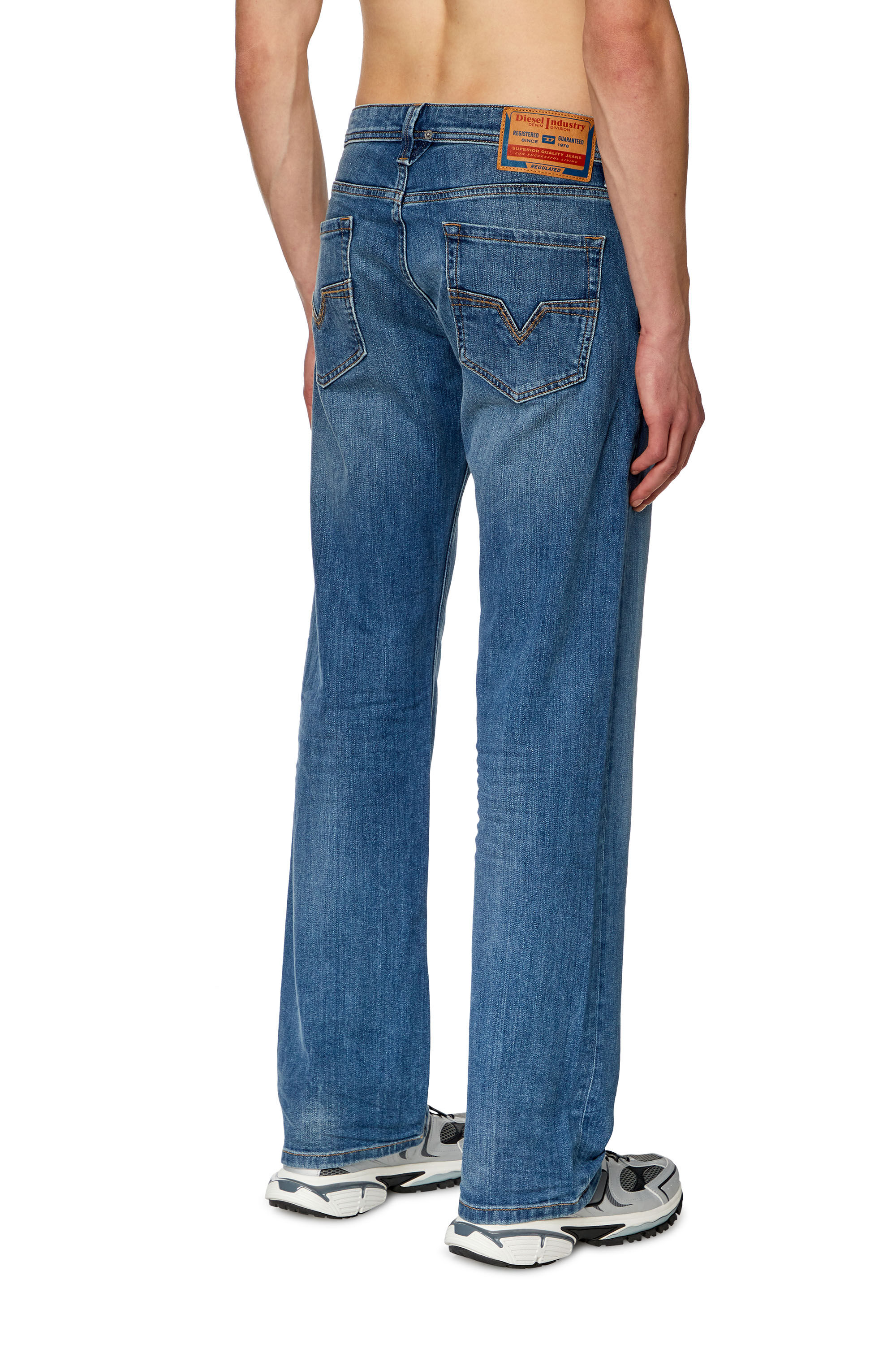 Diesel - Man Straight Jeans 1985 Larkee 0KIAL, Light Blue - Image 3