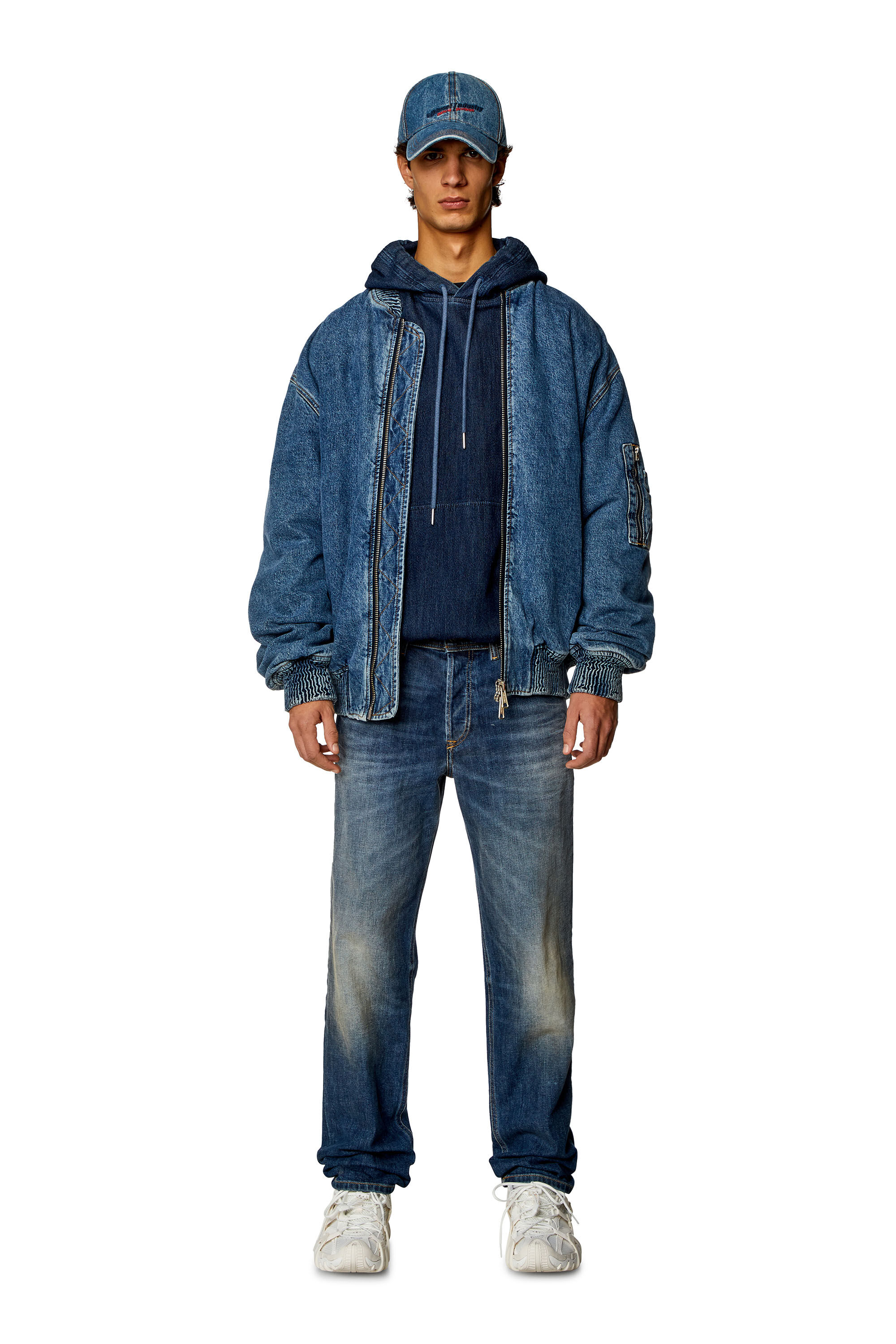 Tapered jeans sales with zipper