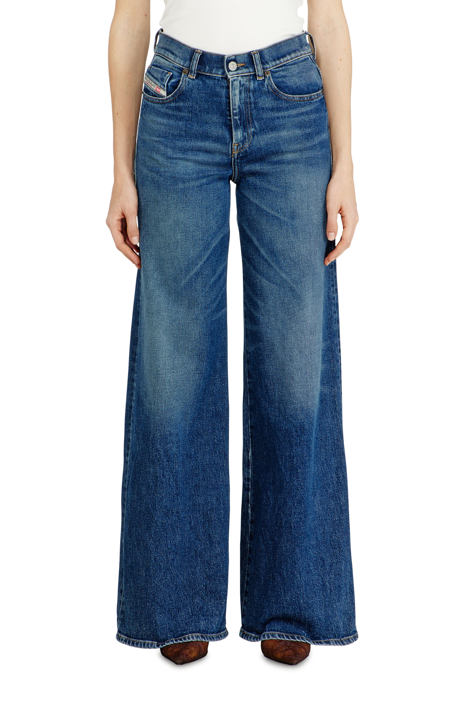 Women's Flared Jeans 1978 d-akemi 09l21 | Diesel ® UK