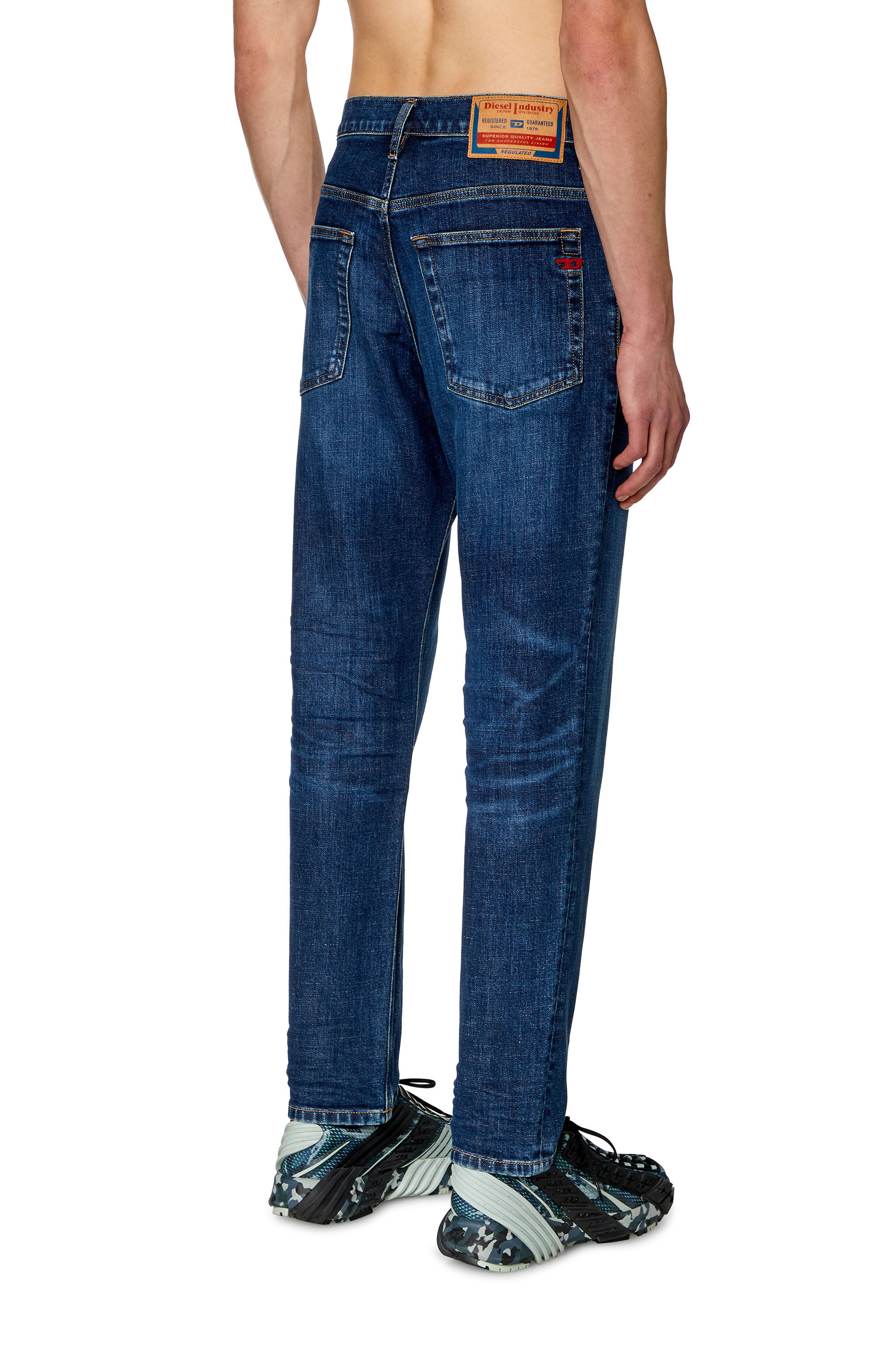 Men s Tapered Jeans Dark blue Diesel 2005 D Fining