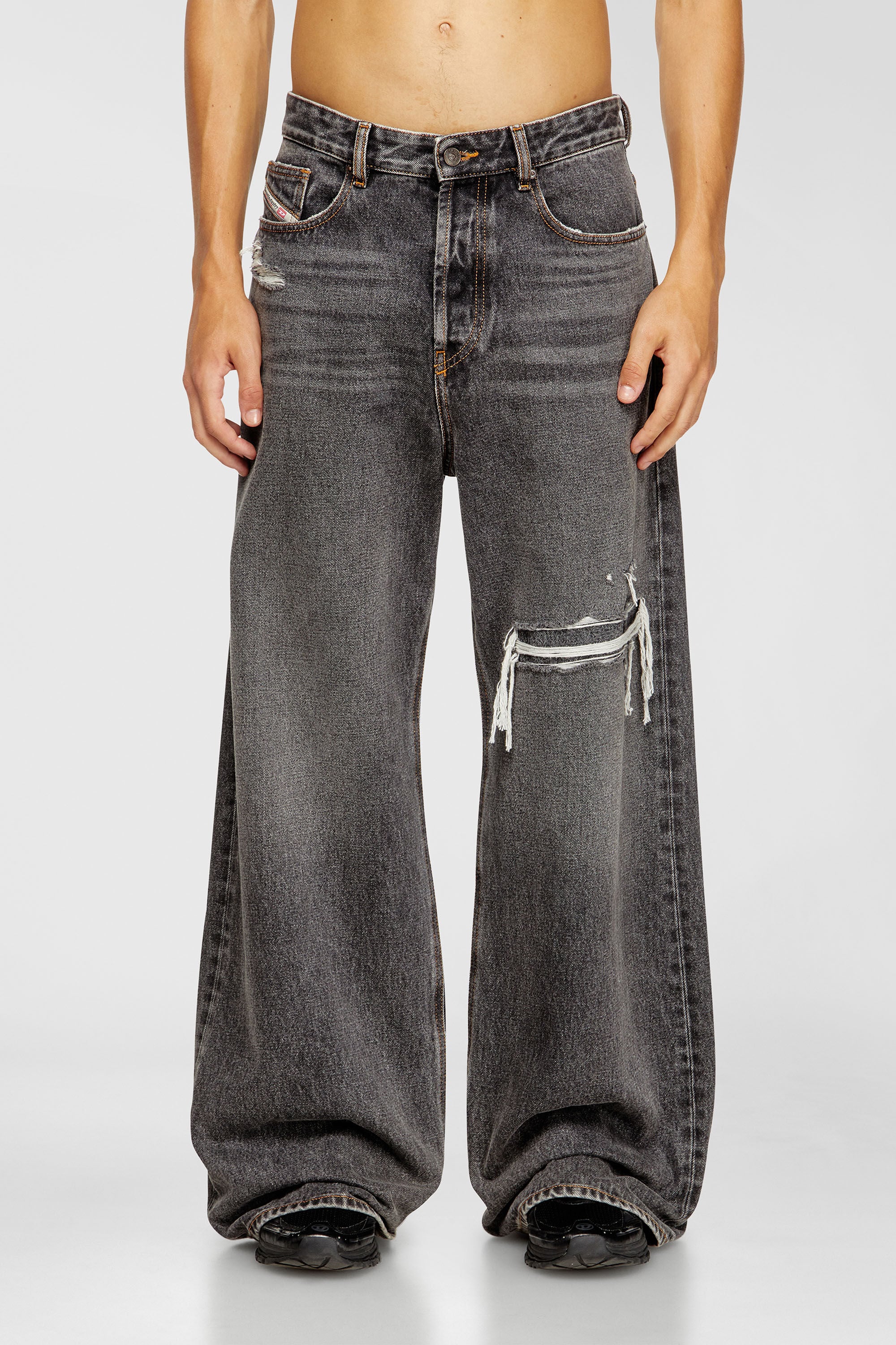 D-RISE Man: Oversized Regular Black/Dark grey Jeans | Diesel