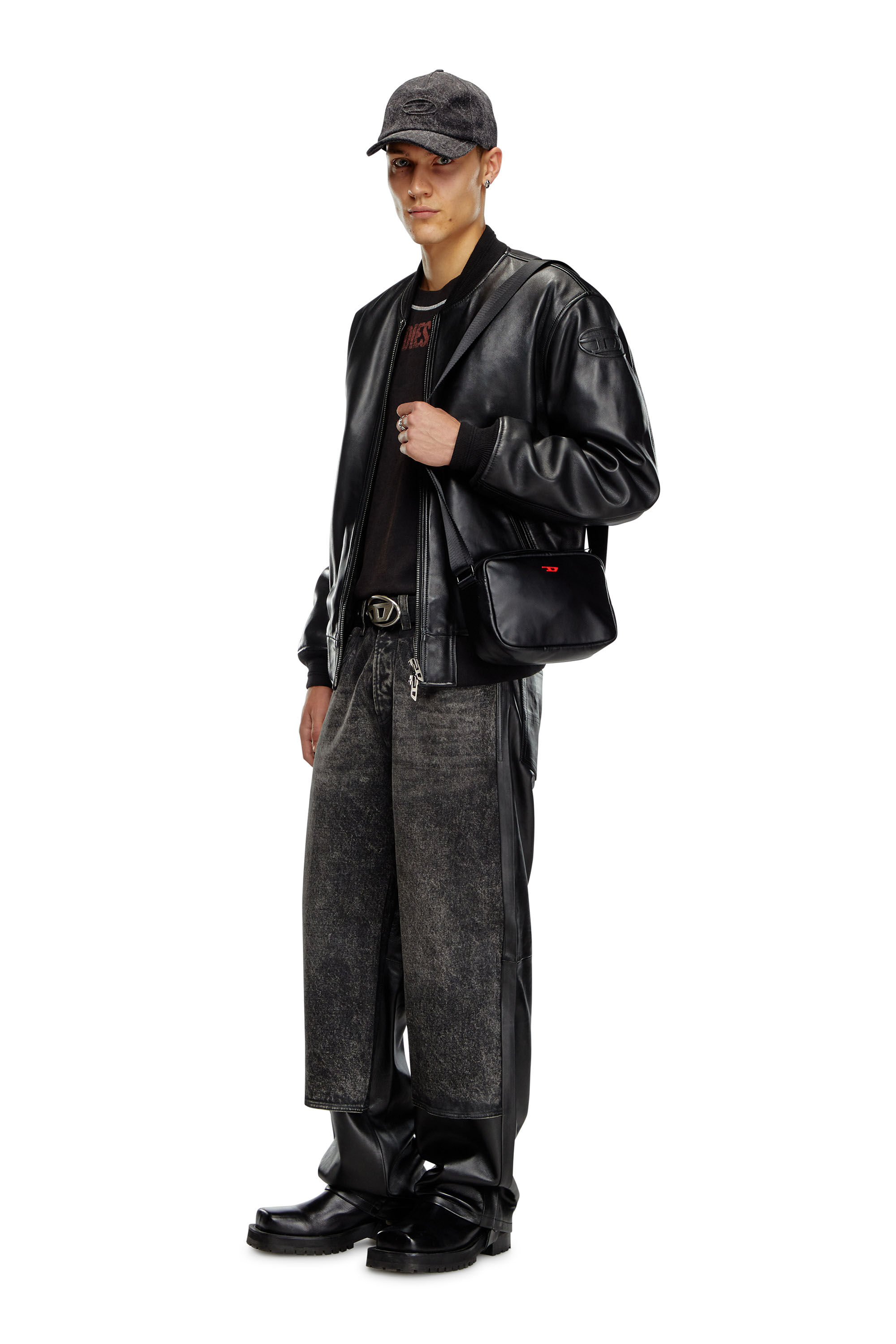Men's Rave-Camera bag in nappa leather | Black | Diesel