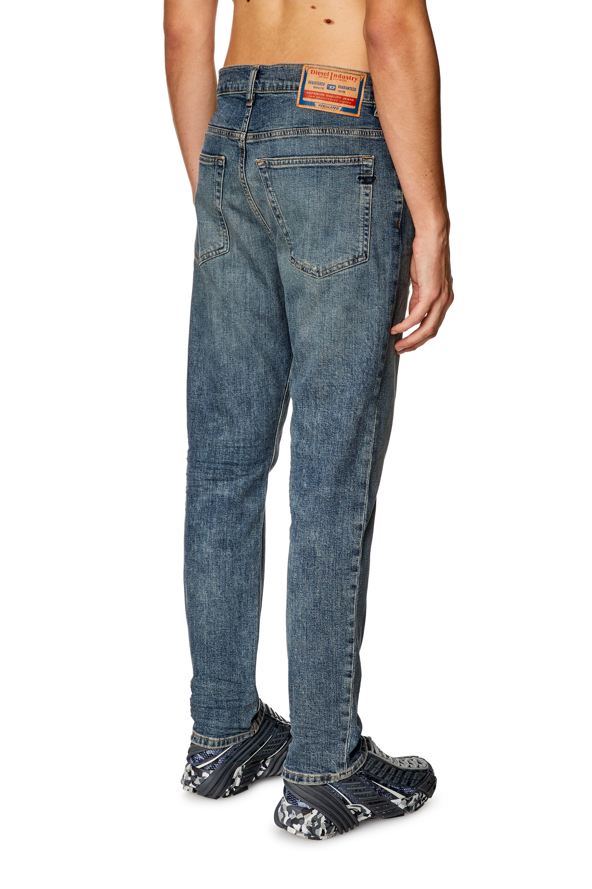 Men s Tapered Jeans Medium blue Diesel 2005 D Fining