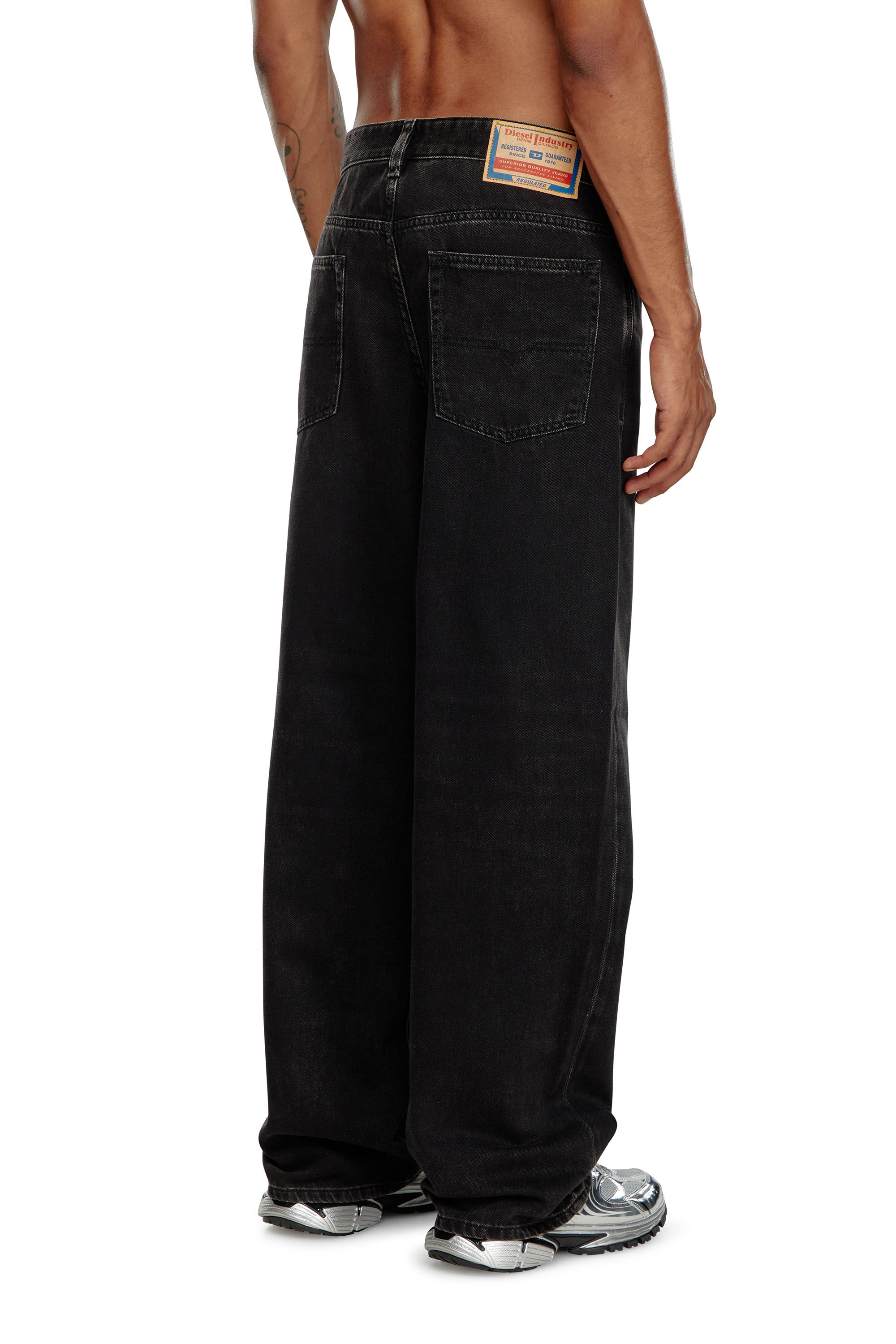 Men s Straight Jeans Black Dark grey Diesel 2001 D Macro