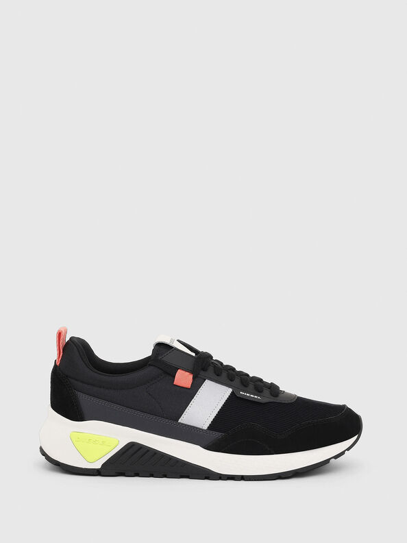 sneakers in ripstop nylon and suede