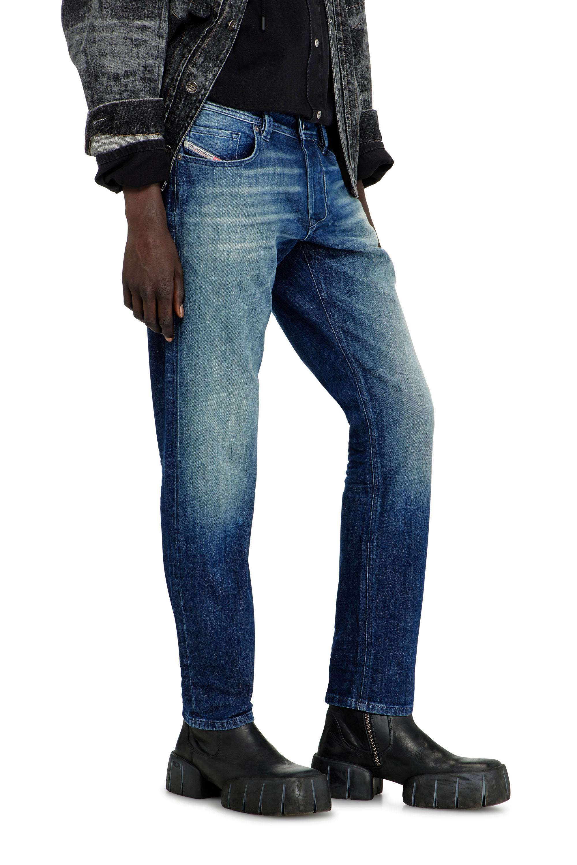 Diesel - Man's Regular Jeans 1986 Larkee-Beex 0KBBR, Dark Blue - 7