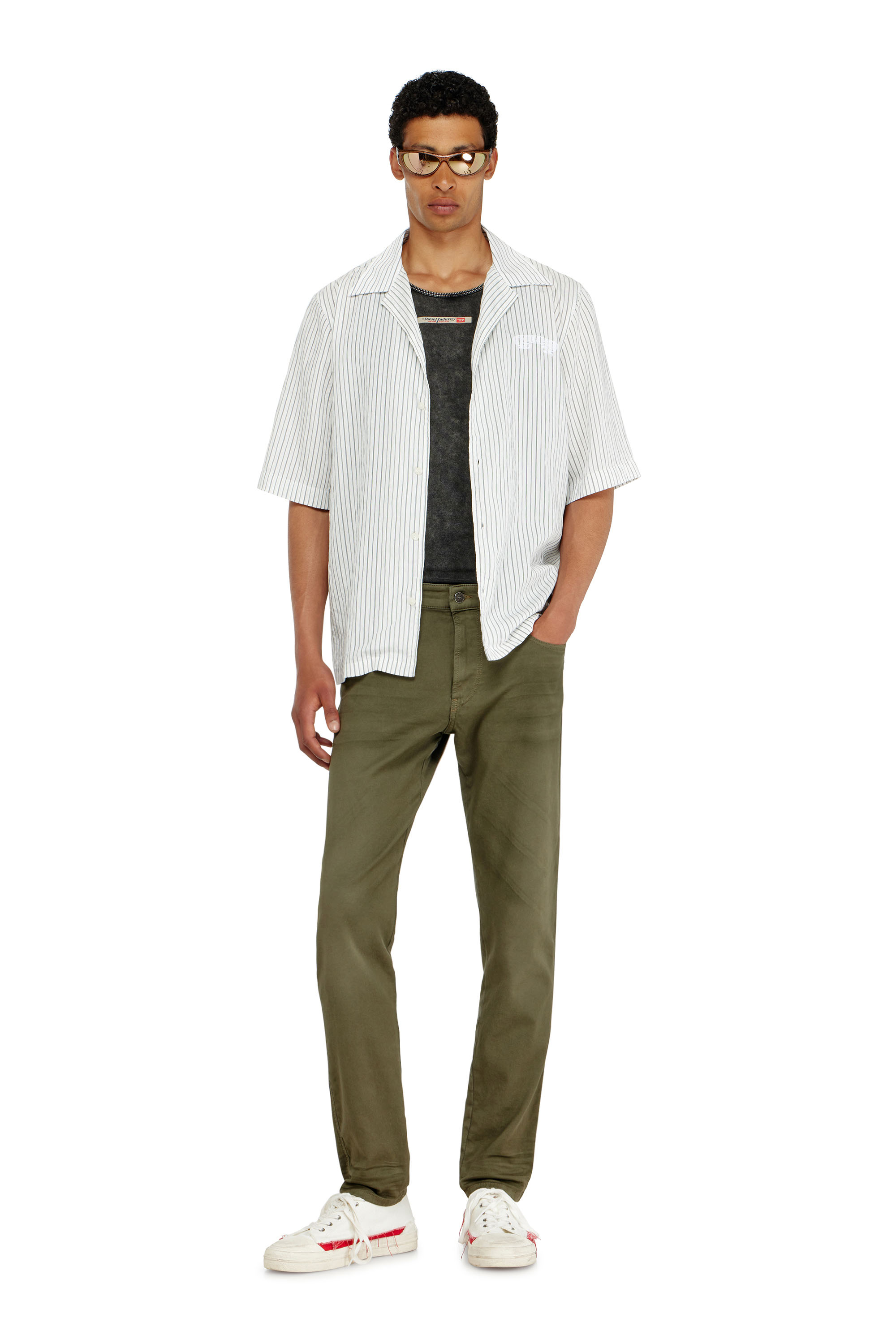 Diesel - Man's Slim 2062 D-Strukt Joggjeans&reg; 0670M, Military Green - 2