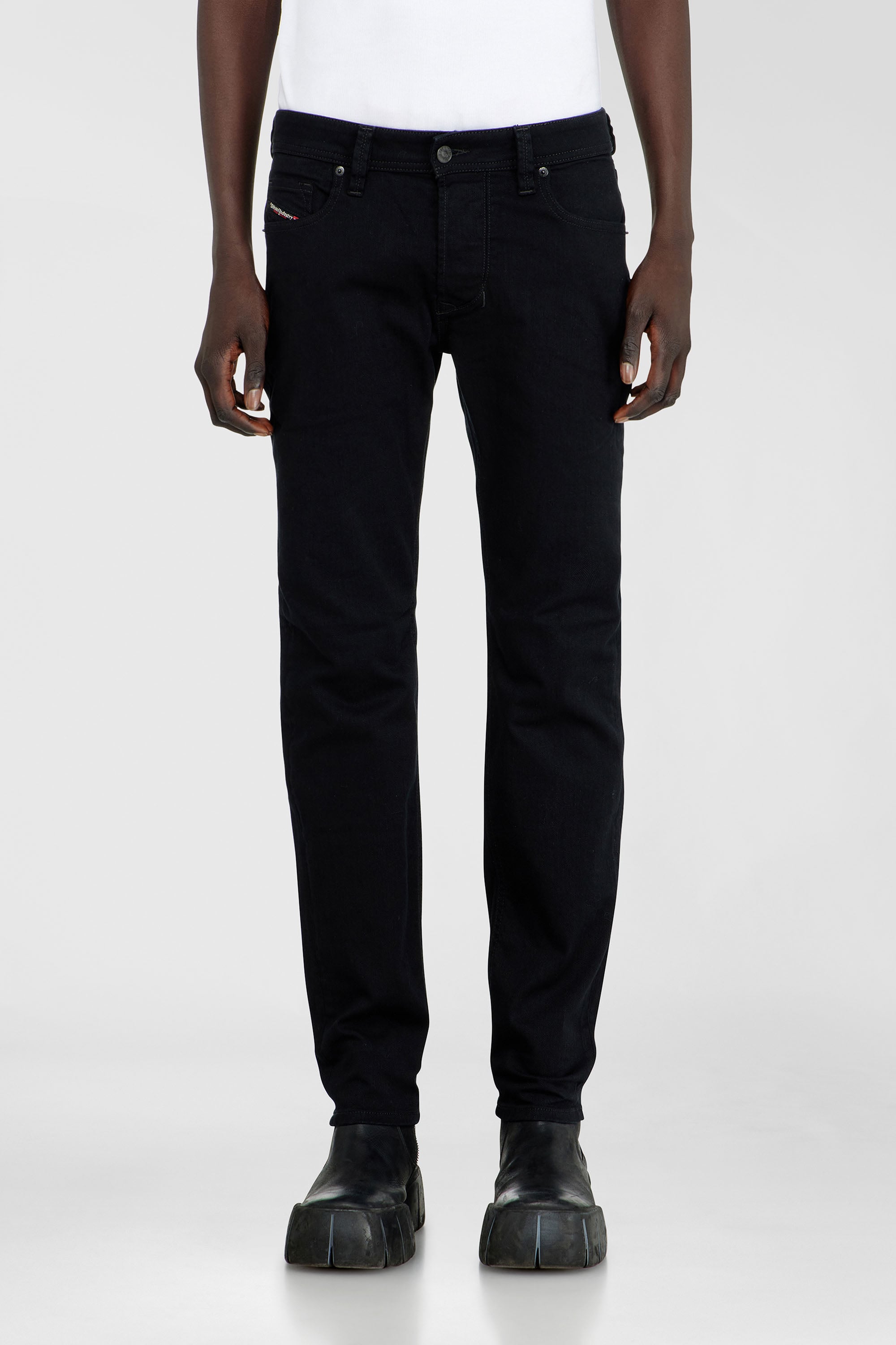 Diesel - Man's Regular Jeans 1986 Larkee-Beex 0688H, Black/Dark grey - 1