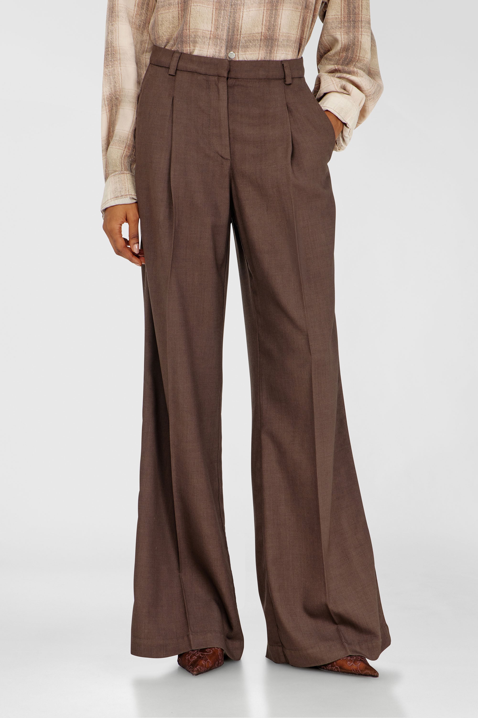 Diesel - P-ARIDE, Woman's Pleated wide-leg pants in stretch wool in null - 1