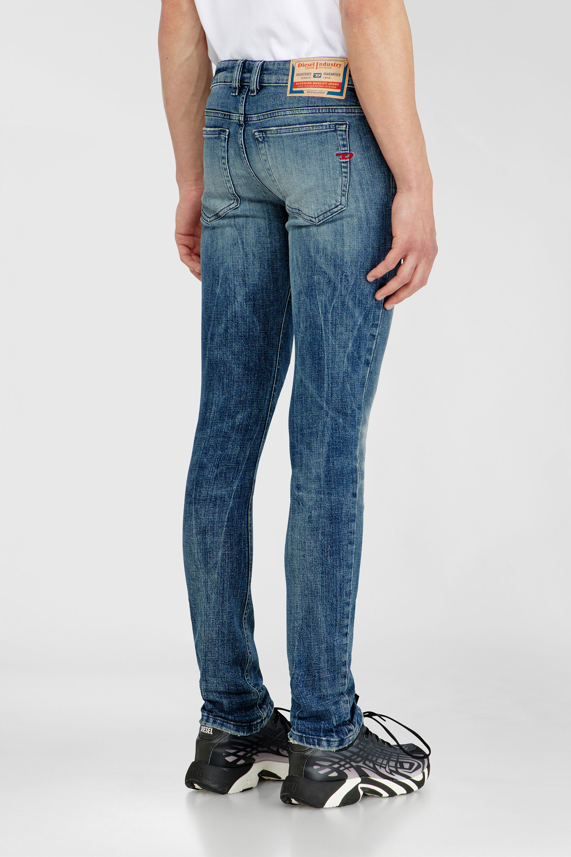 Diesel - Man's Skinny Jeans 1979 Sleenker 0KBBE, Medium blue - 5
