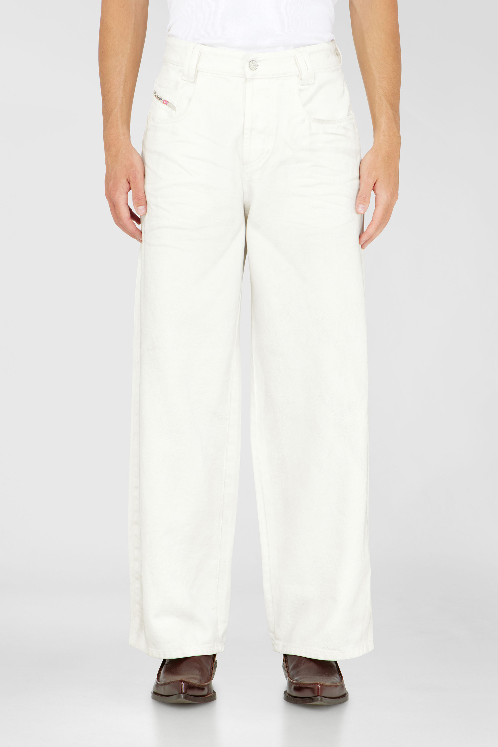 Diesel - Unisex's Relaxed Jeans 1982 D-Hakou 007GG, White - 1