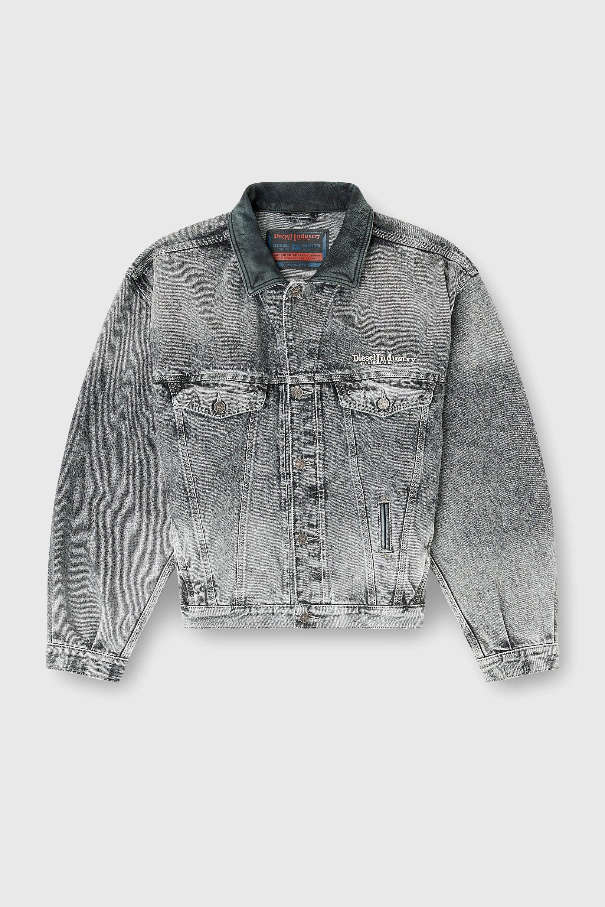 Diesel - D-DENVER-S, Unisex's Denim trucker jacket with tonal leather trims in Grey - 2