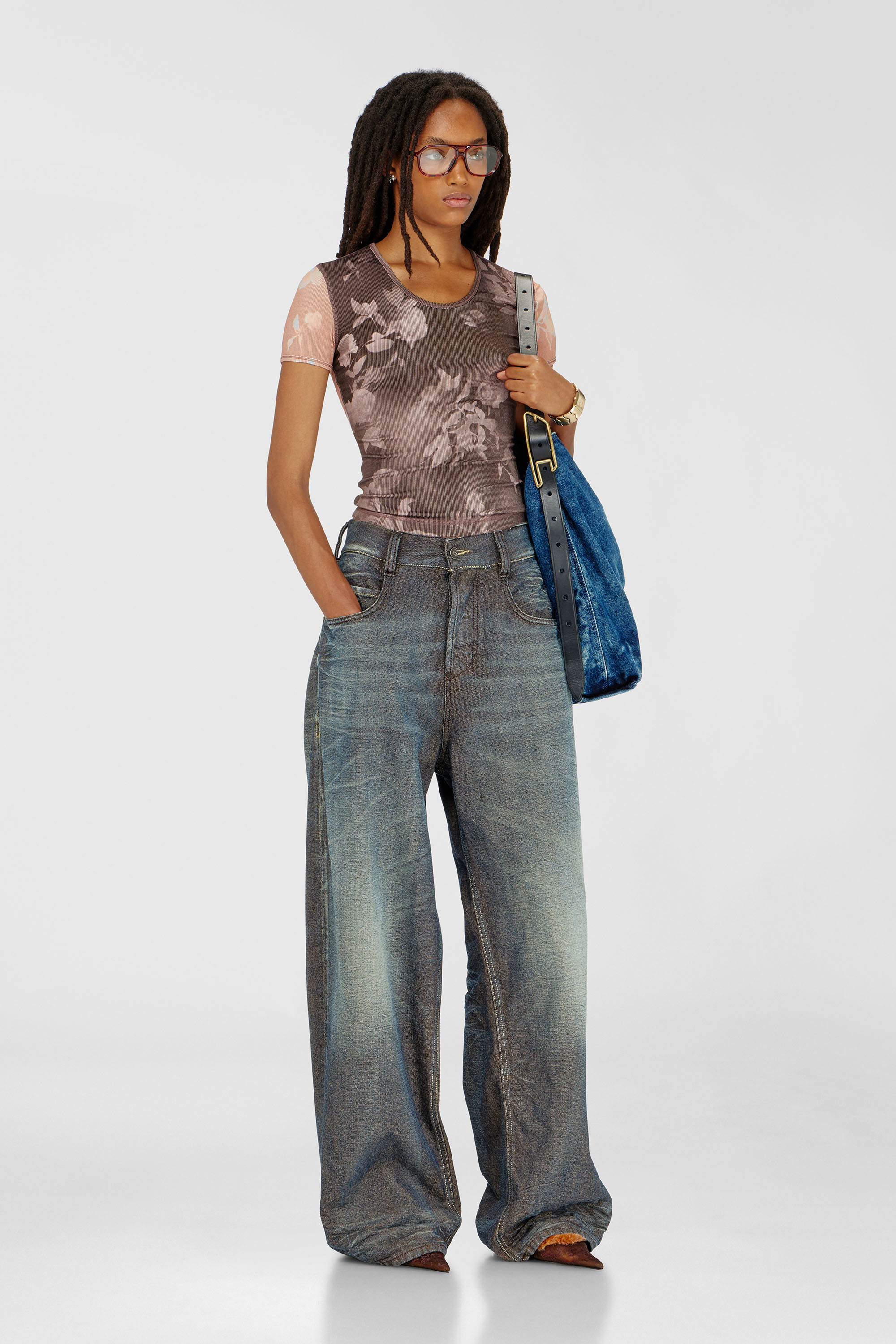 Diesel - T-ELENEWU, Woman's Top in floral-print ribbed jersey in Brown/Pink - 2