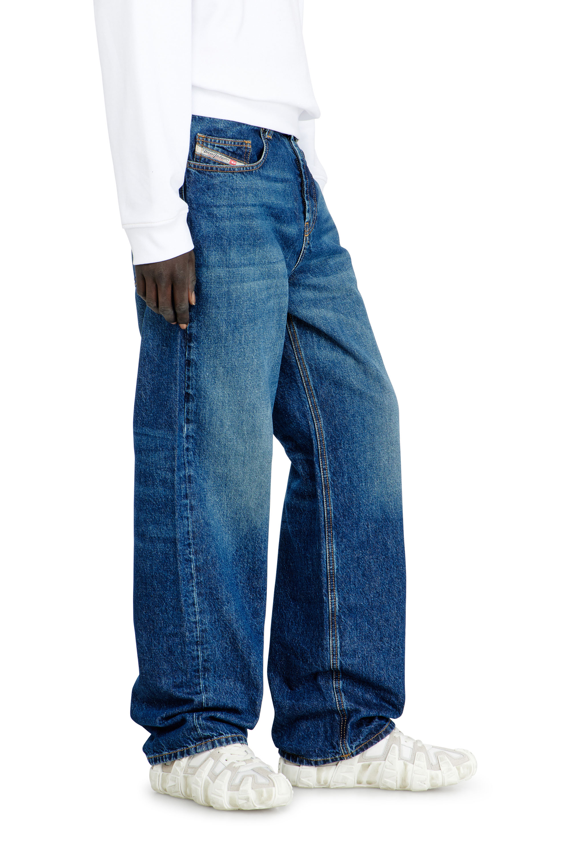 Men's 2001 D-Macro Relaxed Jeans | Diesel ®