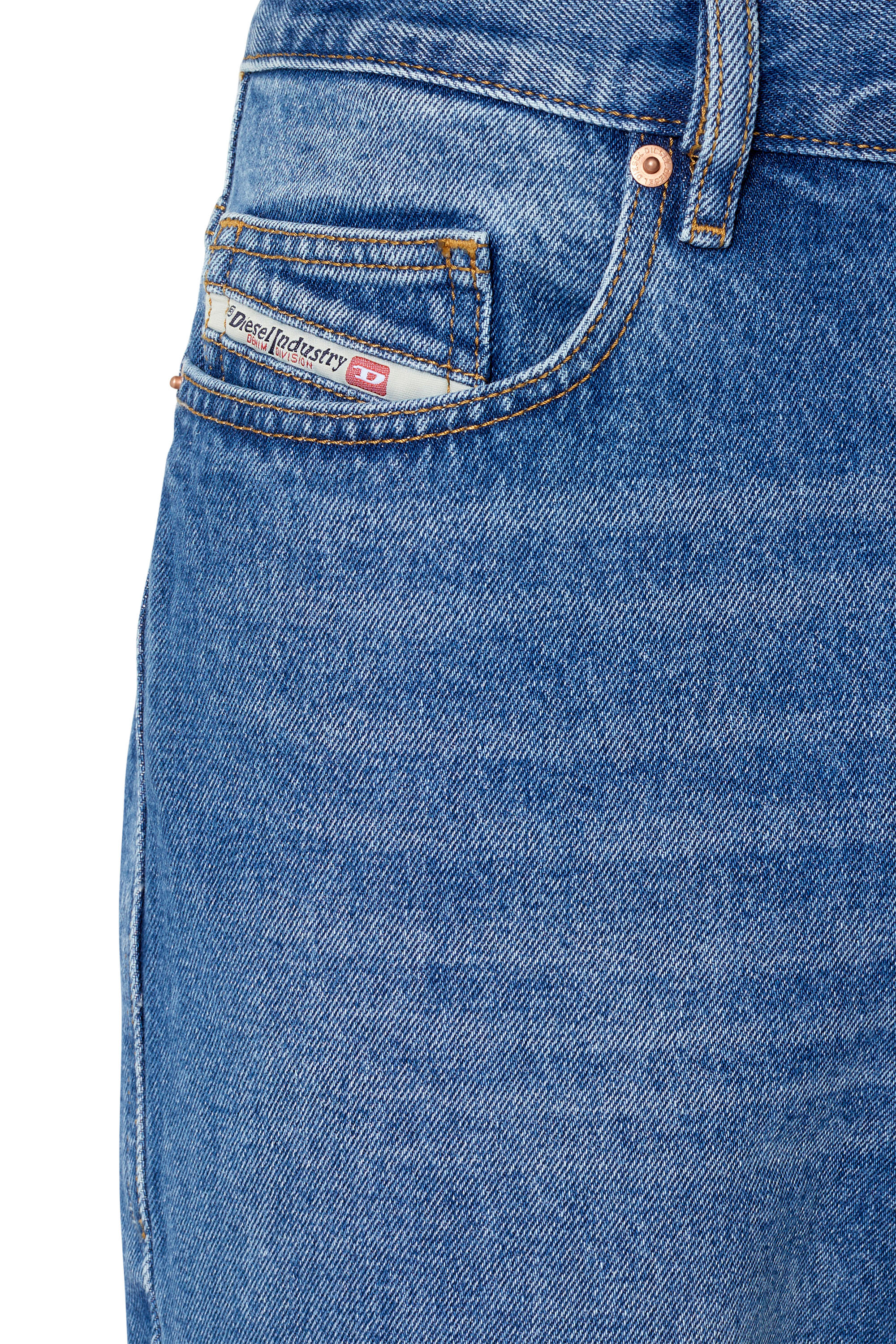 Diesel - 2020 D-Viker 009MG Straight Jeans, Medium blue - Image 4