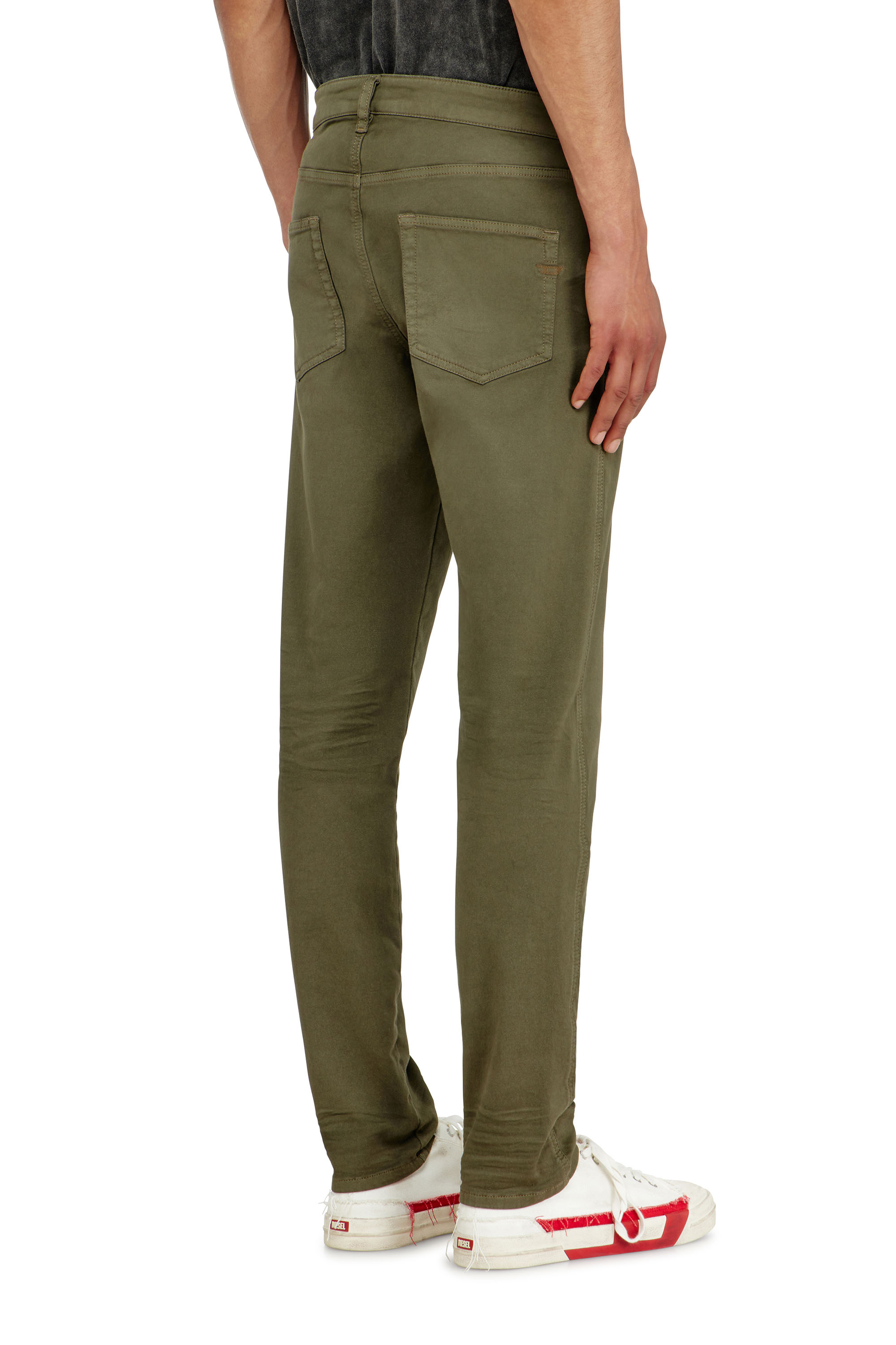 Diesel - Man's Slim 2062 D-Strukt Joggjeans&reg; 0670M, Military Green - 4