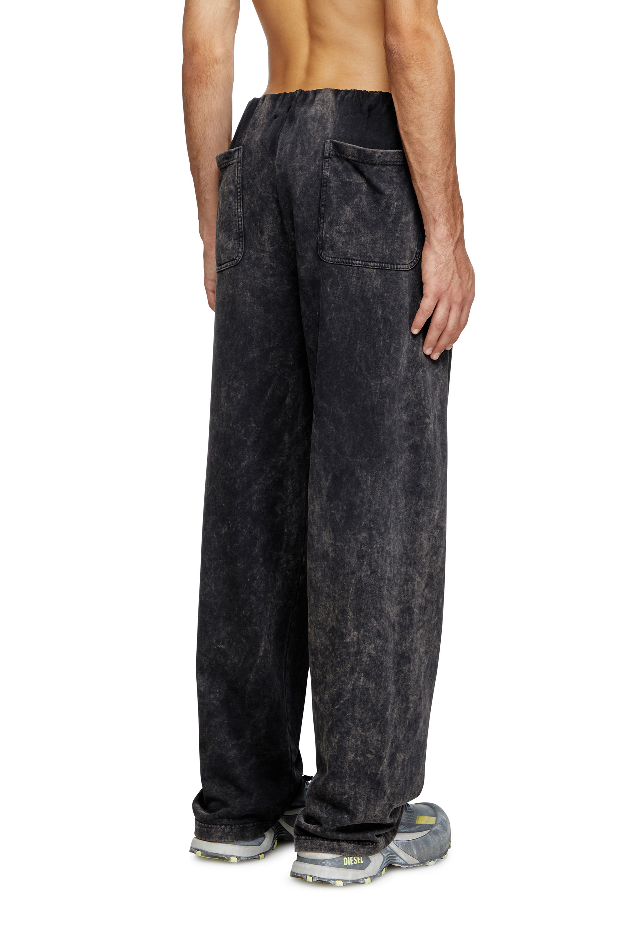 Diesel - P-MARKLE, Man's Treated sweatpants with gathered waist in Black - 3