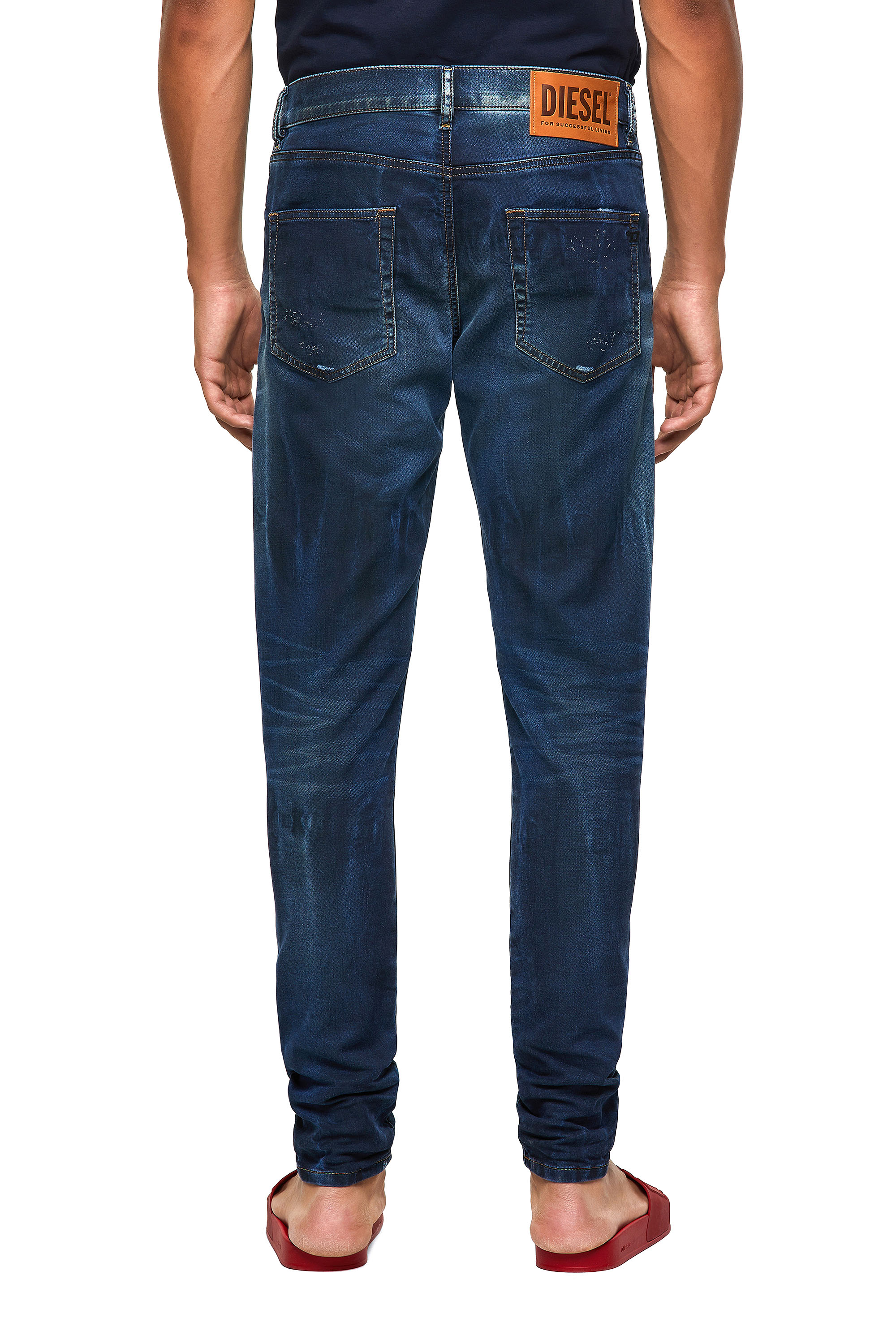 D-Strukt JoggJeansÂ® 069WR Man: Slim Dark blue Jeans | Diesel