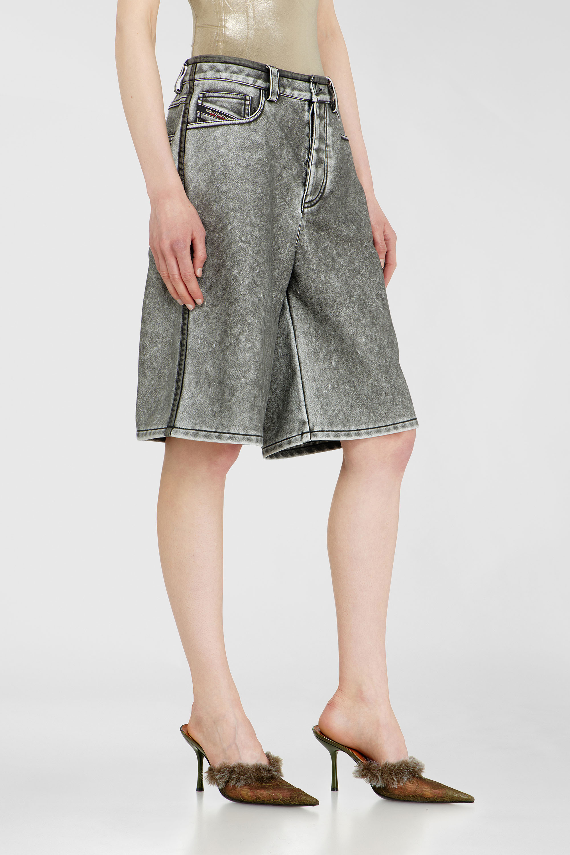 Diesel - P-ARLOR, Woman's Bermuda shorts in PU in Grey - 1