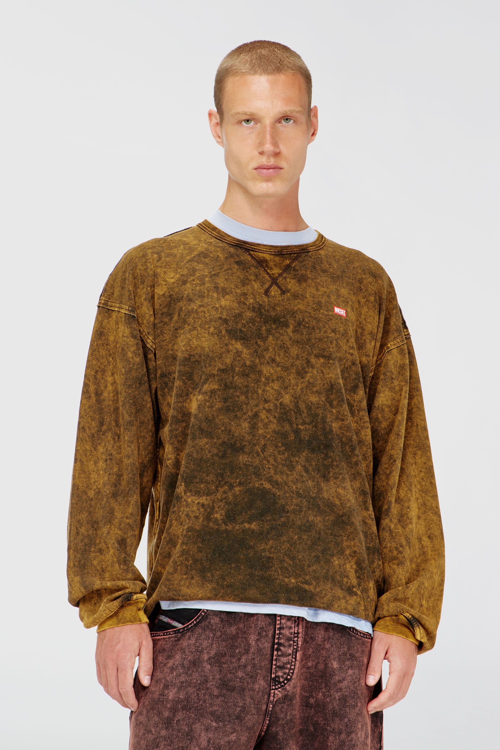 Diesel - T-BOXT-LS-RAW, Man's Acid-wash long-sleeve T-shirt with frayed details in Brown - 2