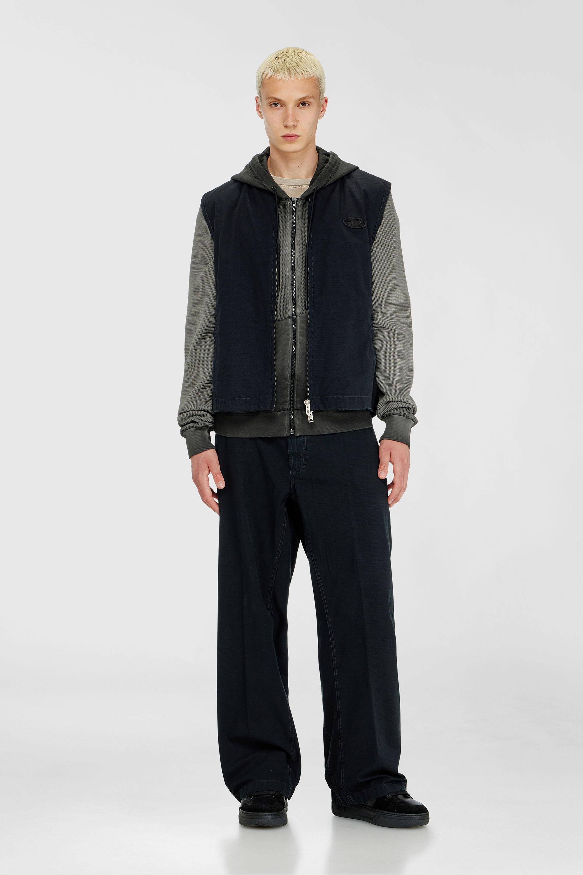 Diesel - J-TYPE-CO-SL, Man's Cotton ripstop vest with Oval D patch in Black - 2