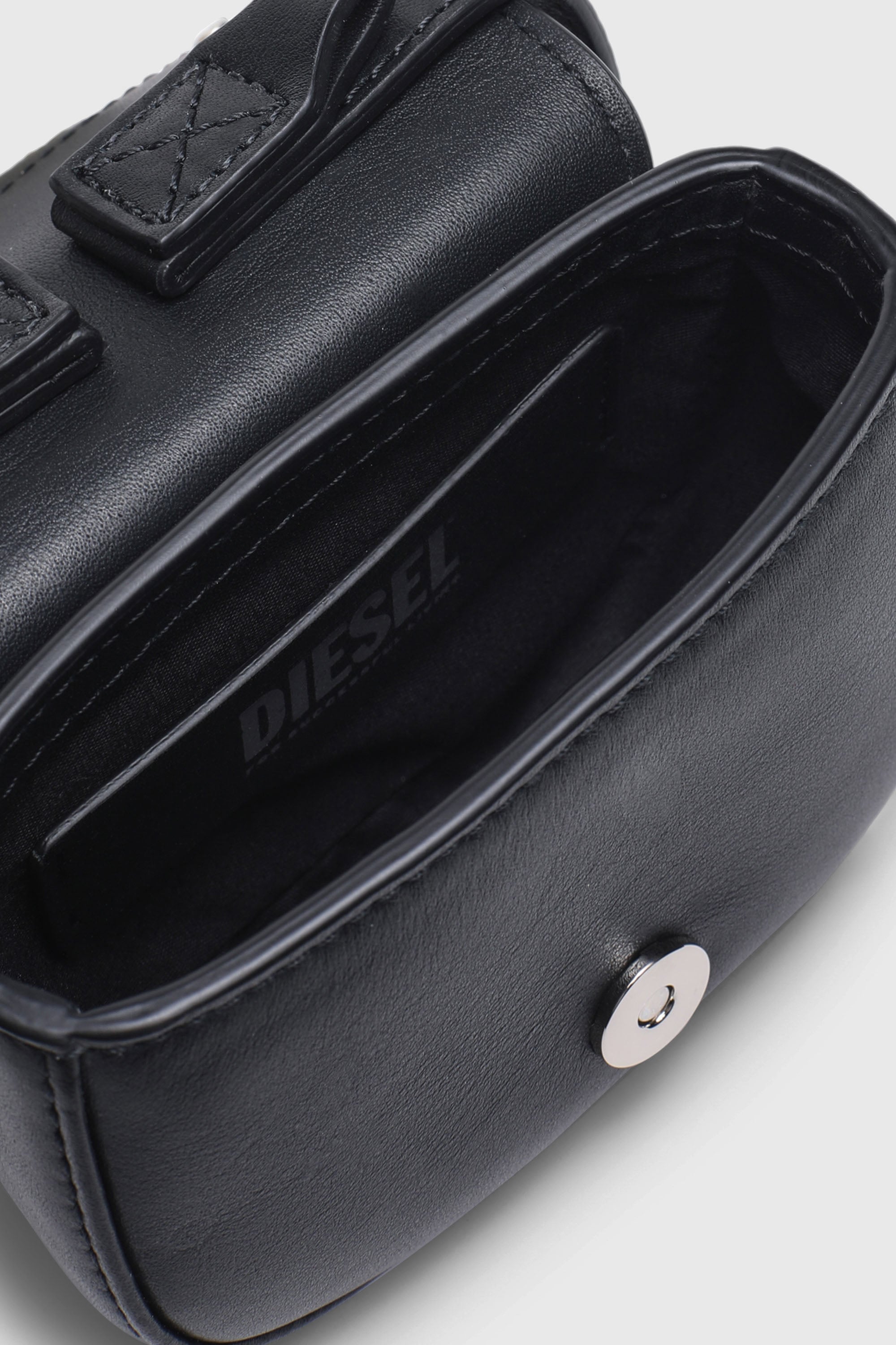 Diesel - 1DR XS, Woman's 1DR XS-Iconic mini bag with D logo plaque in Black - 7