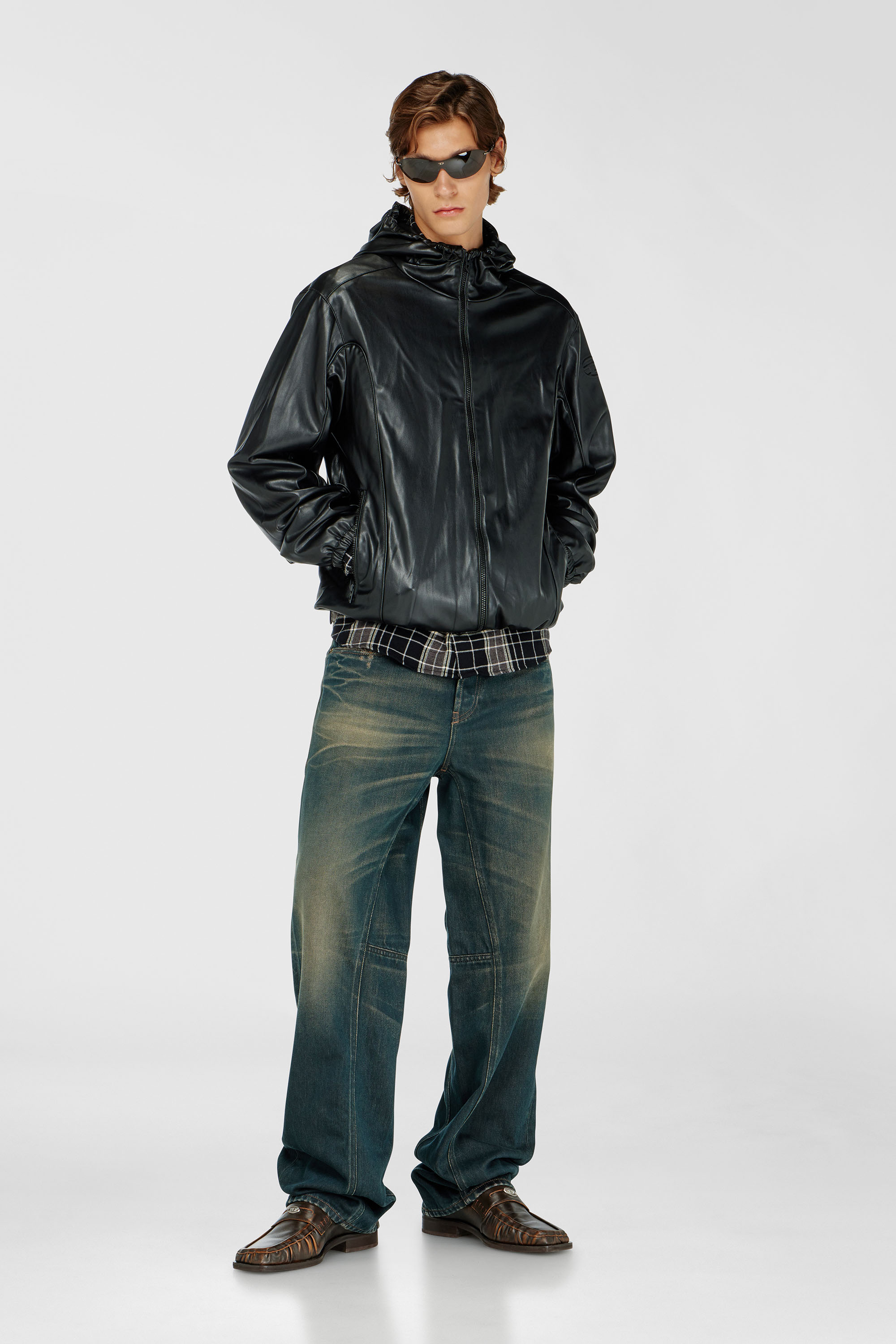 Diesel - J-HIVES-PGBX, Man's Hooded windbreaker in coated fabric in Black - 2