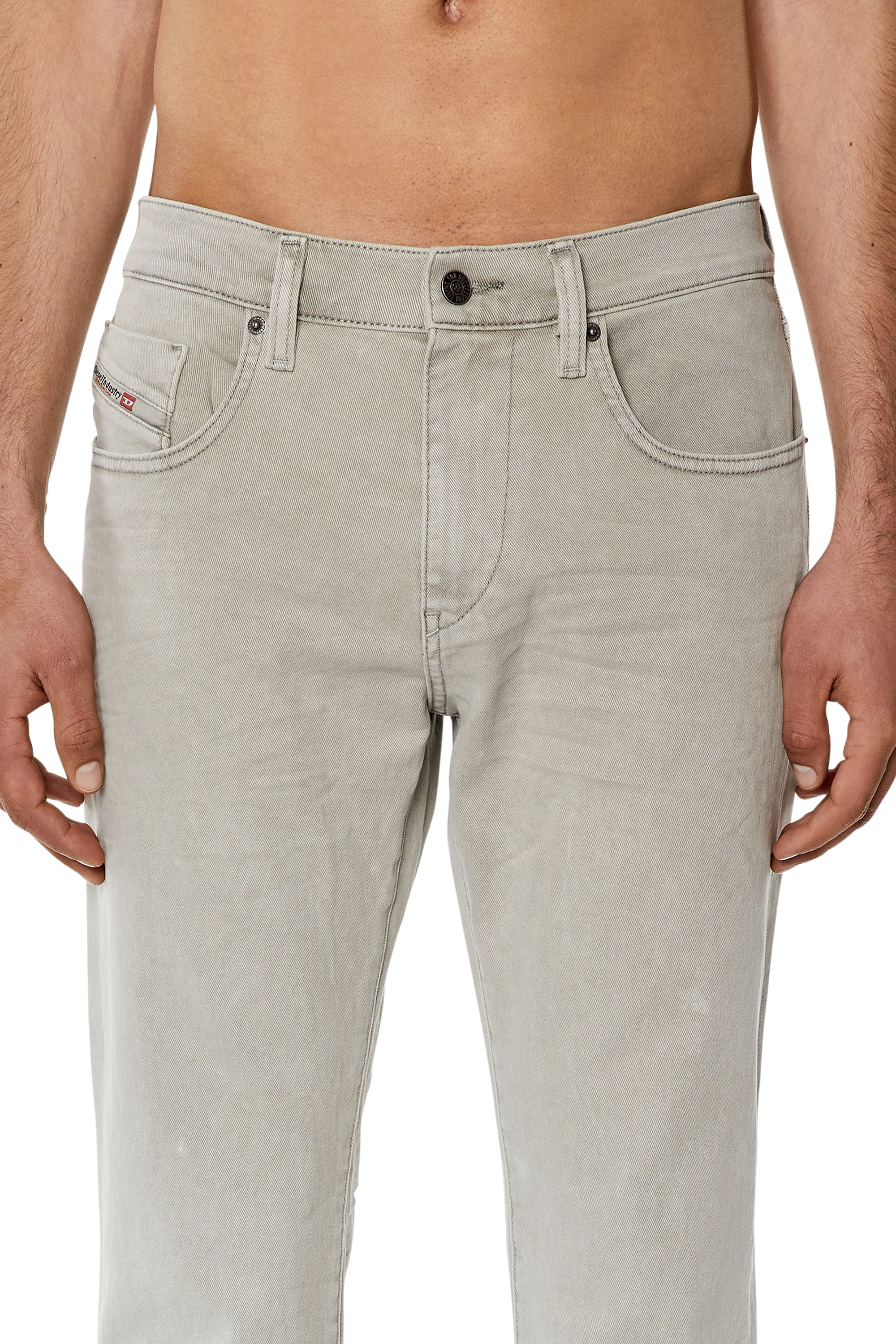 Diesel - 2019 D-Strukt 0QWTY Slim Jeans, Light Grey - Image 3
