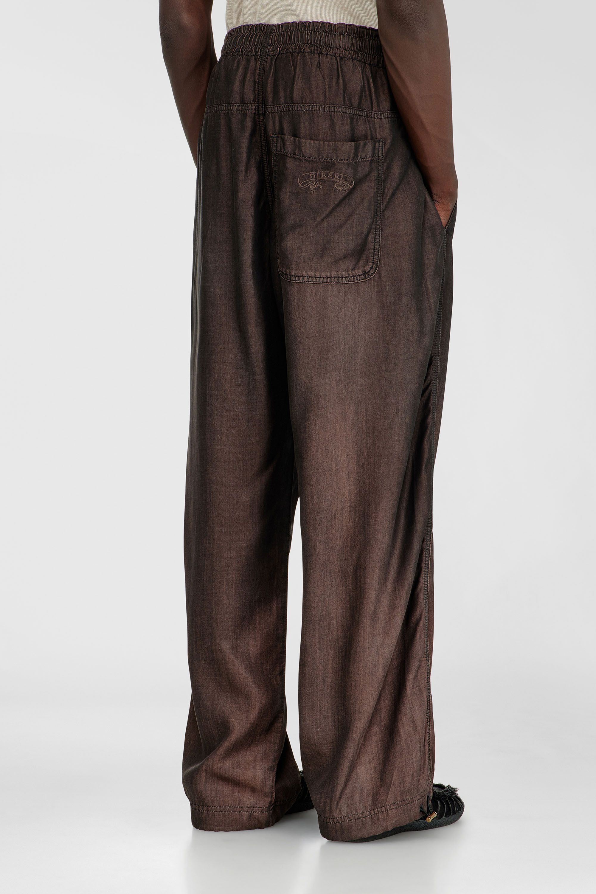 Diesel - Unisex's Relaxed Jeans D-Roder 068YF, Dark Brown - 3